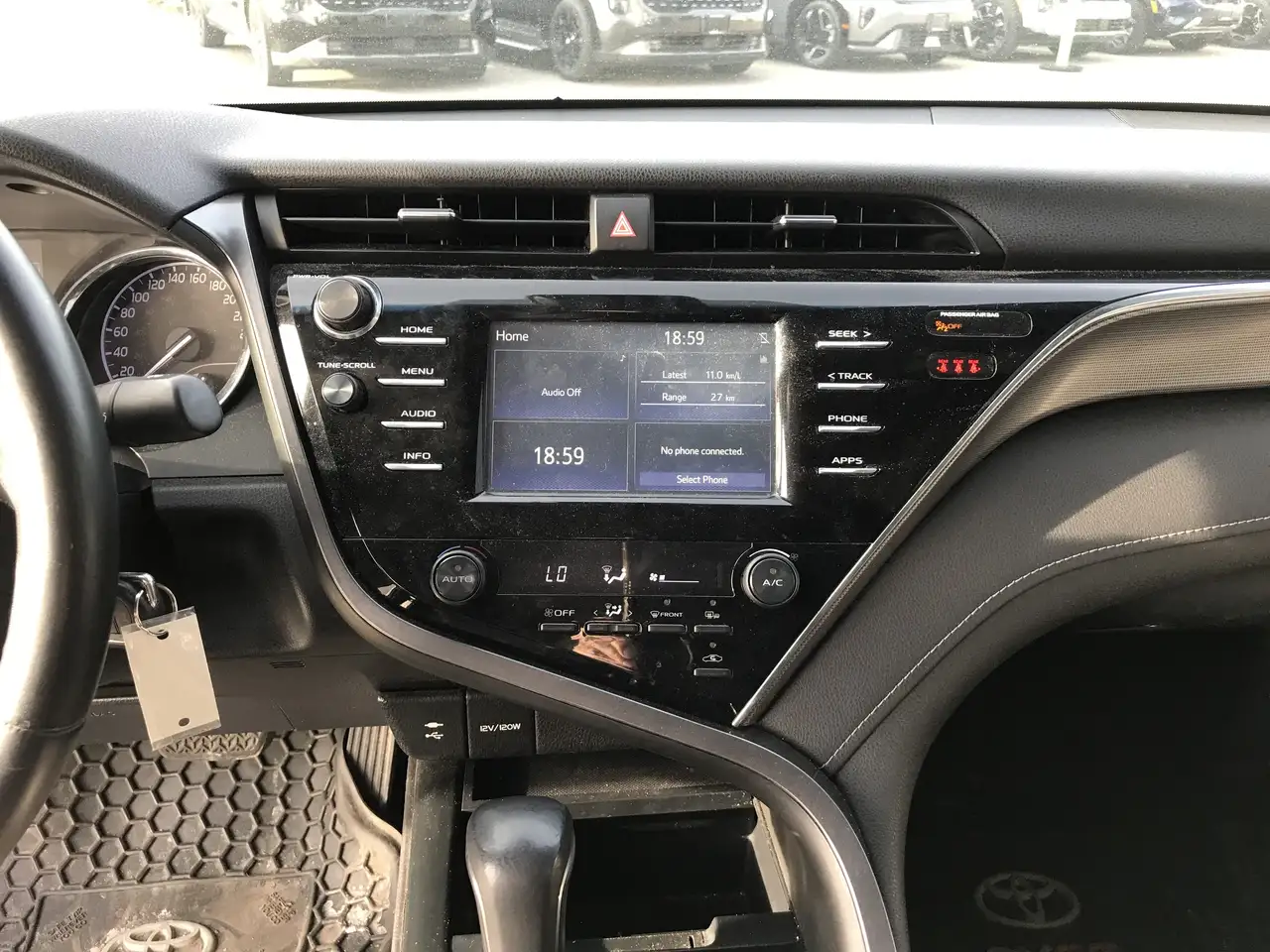 Toyota Camry снимка Toyota Camry