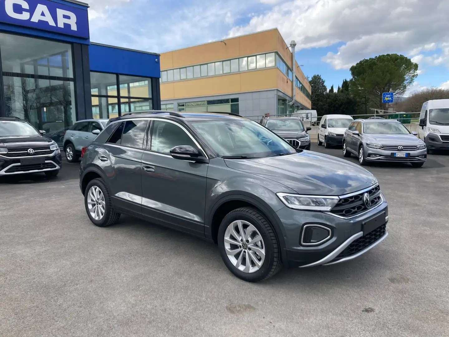 Volkswagen T-Roc 2.0 tdi Edition Plus 115cv Grijs - 2
