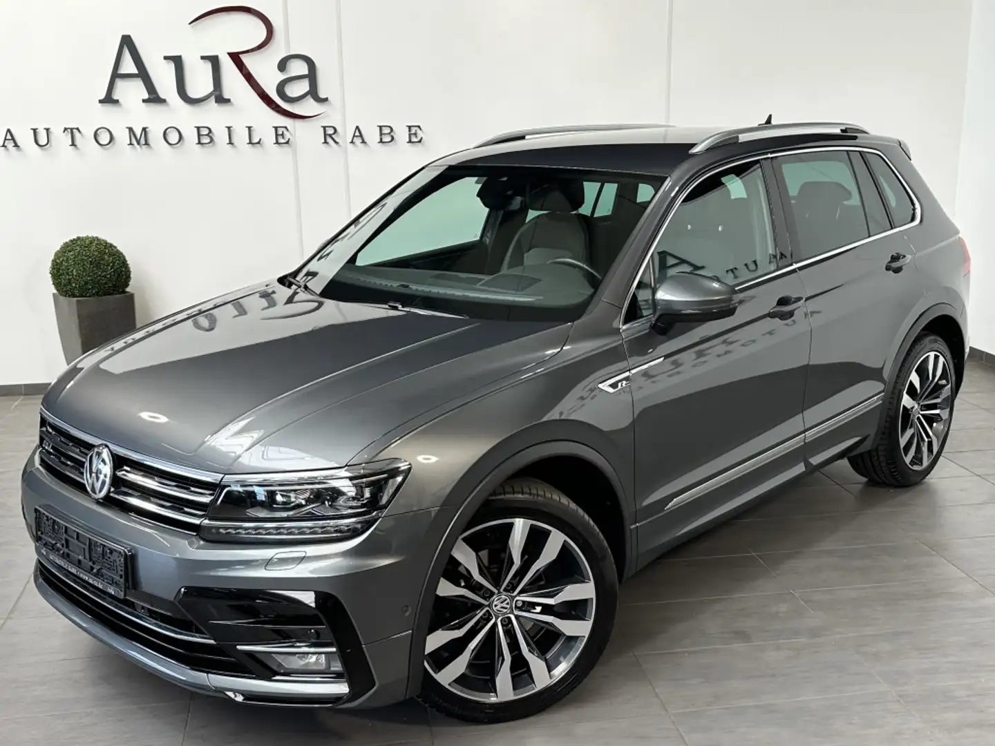 Volkswagen Tiguan 1.5 TSI DSG R-Line NAV+LED+HUD+ACC+KAMERA Grau - 1