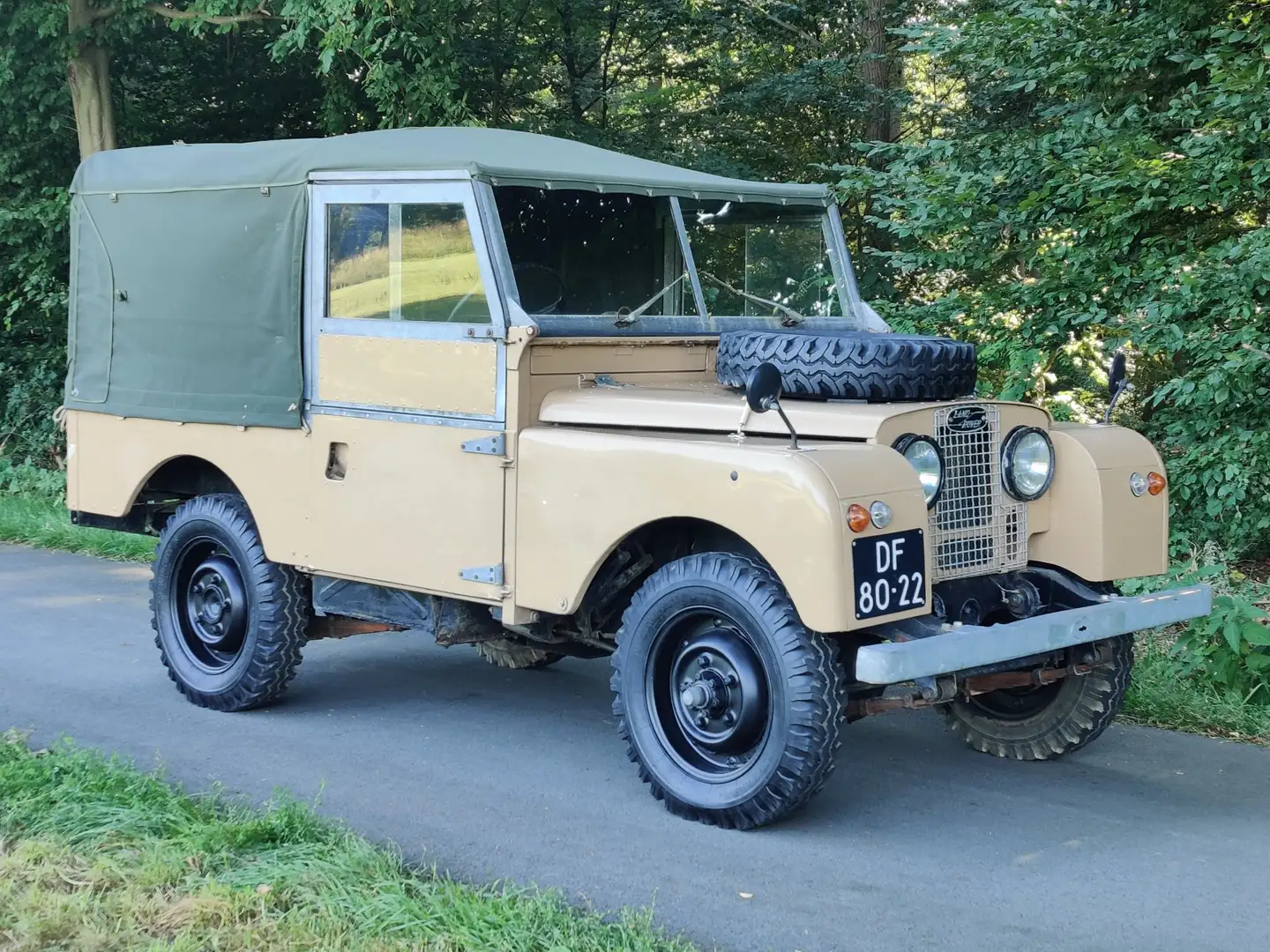 Land Rover Series Serie 1 Soft Top , modell 88, Benziner Beżowy - 1