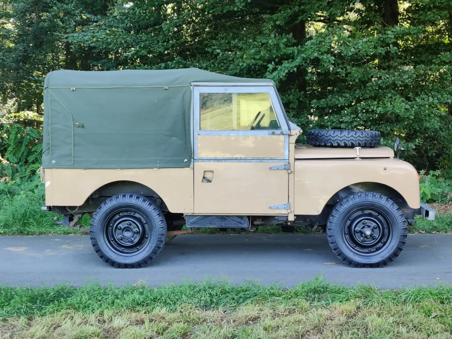 Land Rover Series Serie 1 Soft Top , modell 88, Benziner Beżowy - 2