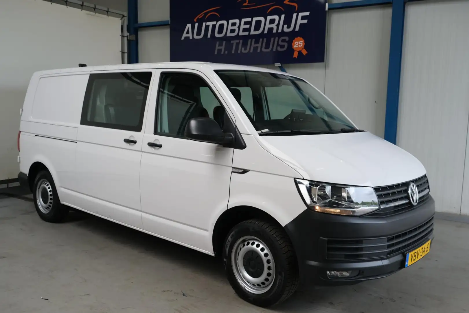 Volkswagen Transporter 2.0 TDI 150 PK L2H1 DC - N.A.P. Airco, Cruise, PDC Blanc - 1