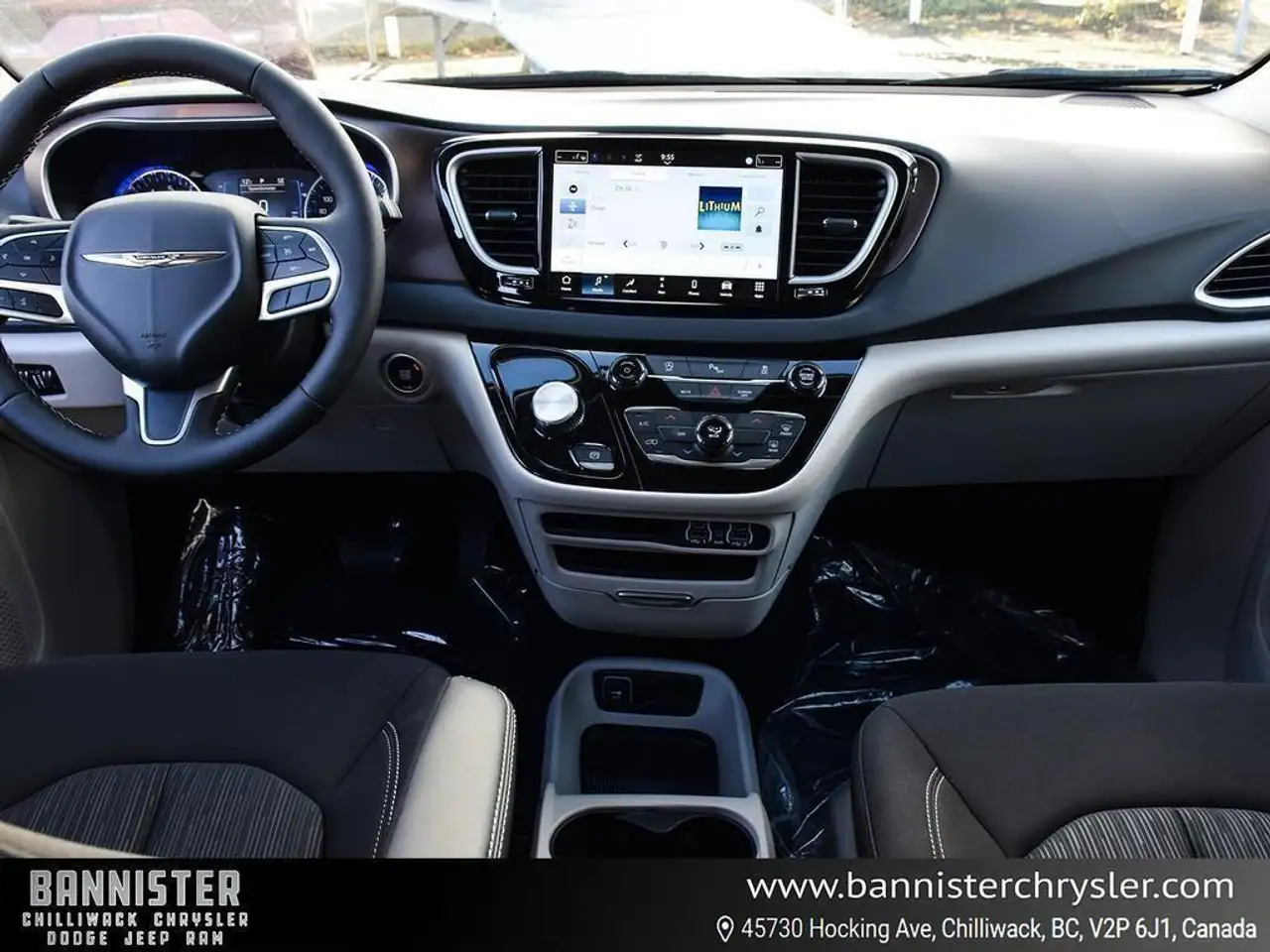 Chrysler Grand Caravan снимка Chrysler Grand Caravan