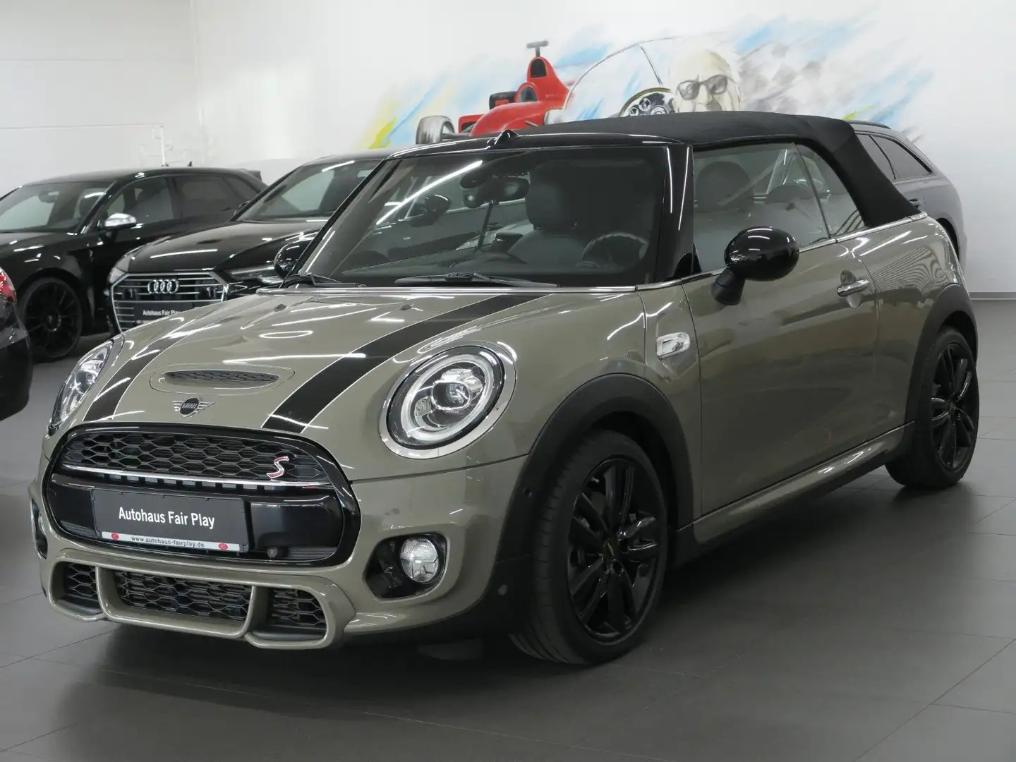 MINI Cooper S Cabrio AUT. JCW-PACK/*YOURS*/H&K/U-FREI Gris - 1