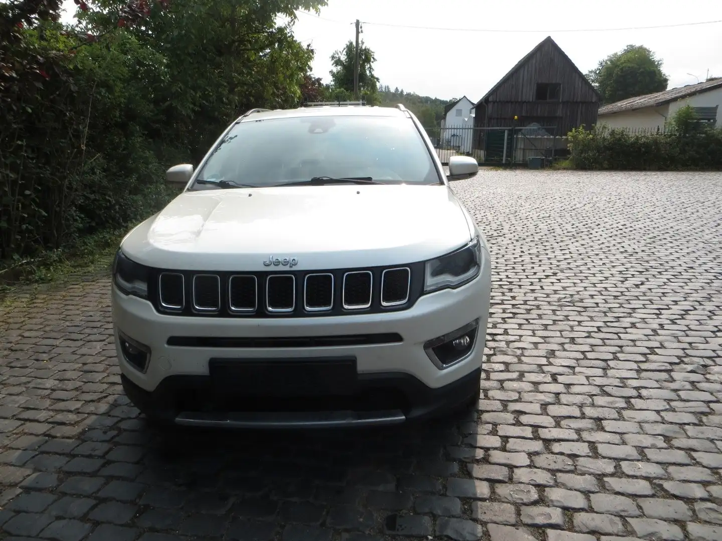 Jeep Compass Active Drive Limited Weiß - 1
