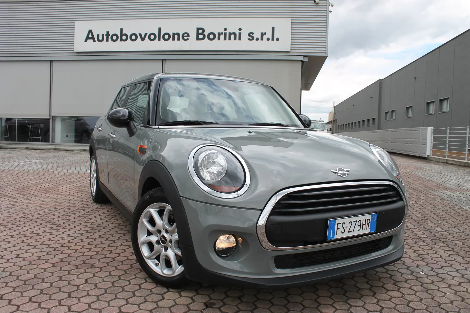 MINI One 1.5 75cv 5p Grigio - 1