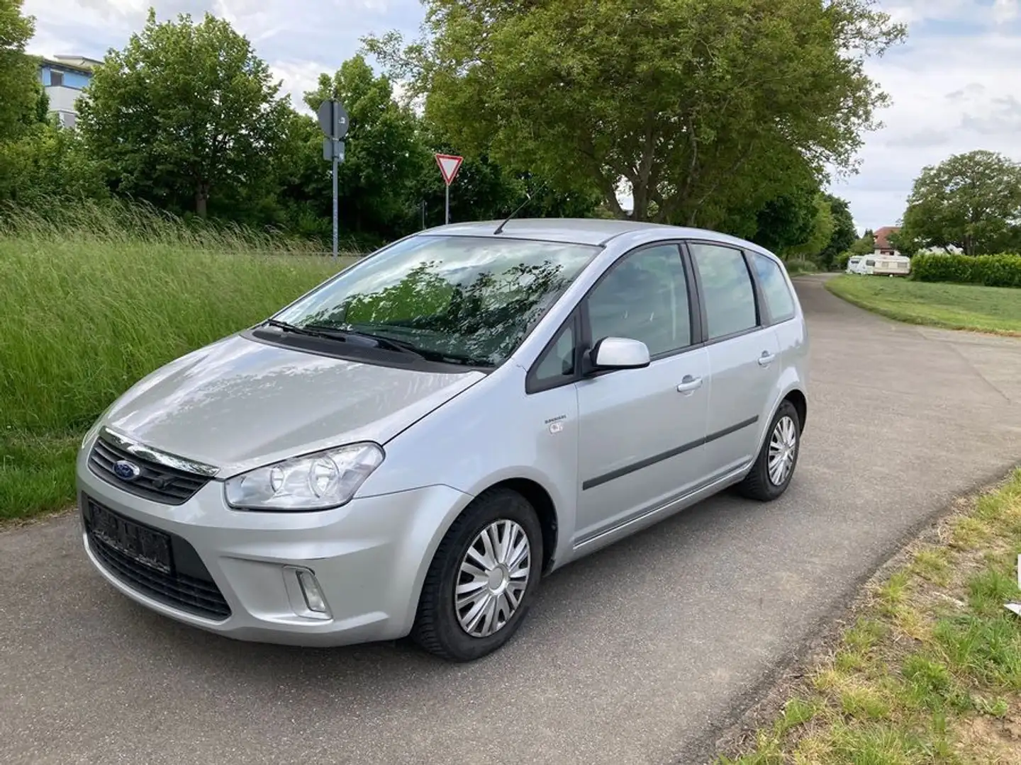 Ford C-Max 1,8 Style Tüv neu Silber - 1