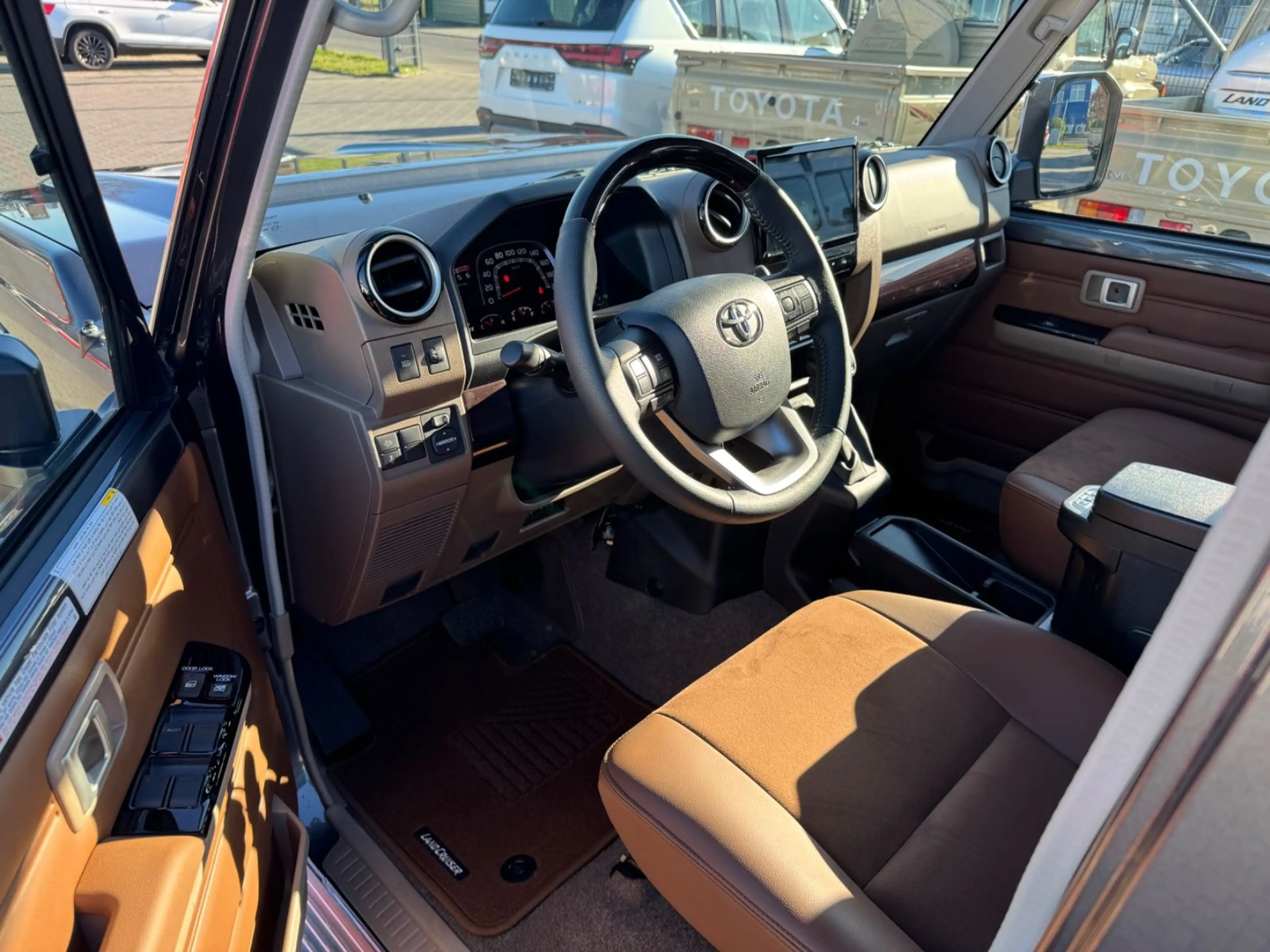Toyota Land Cruiser GDJ 76 LX+ Automat Leder LED SOFORT — photo 5