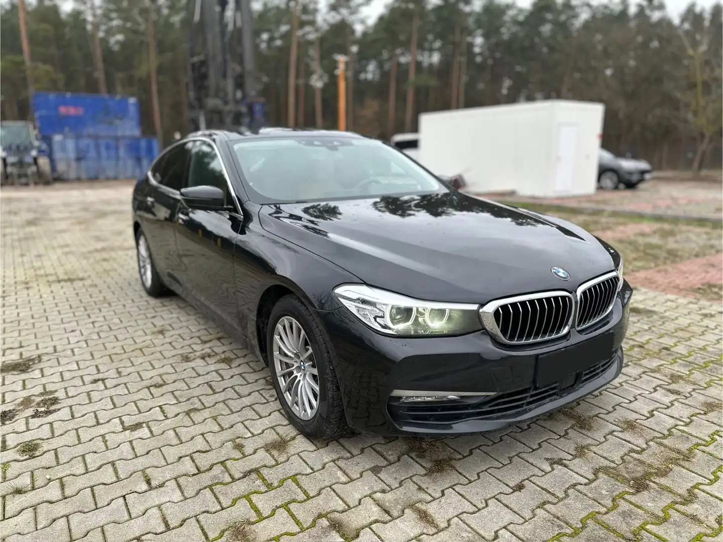 BMW 630 Baureihe 6 Gran Turismo 630 i Schwarz - 2