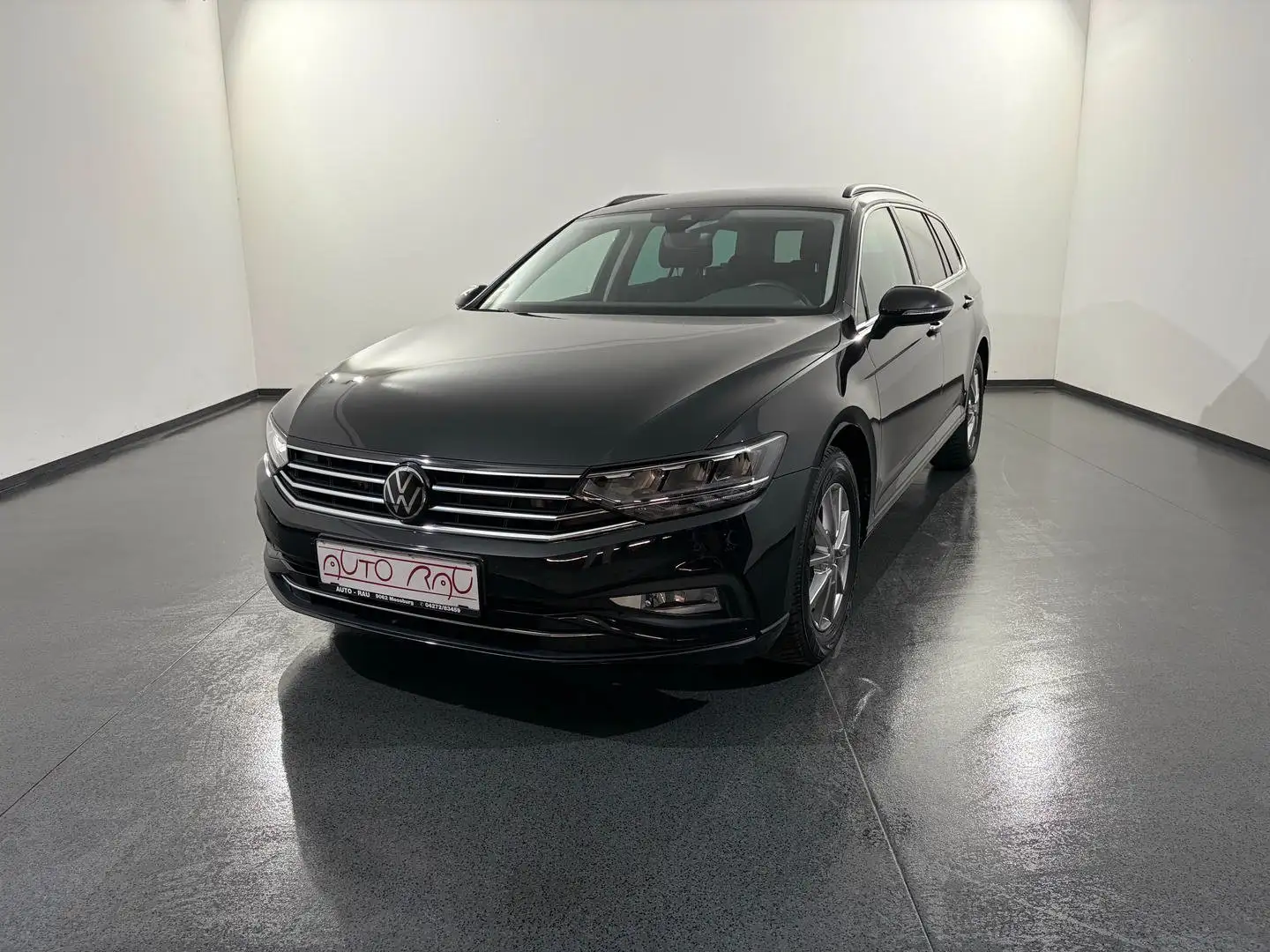 Volkswagen Passat Variant 2.0 TDI SCR Business *LED*ACC*NAVI* Schwarz - 2