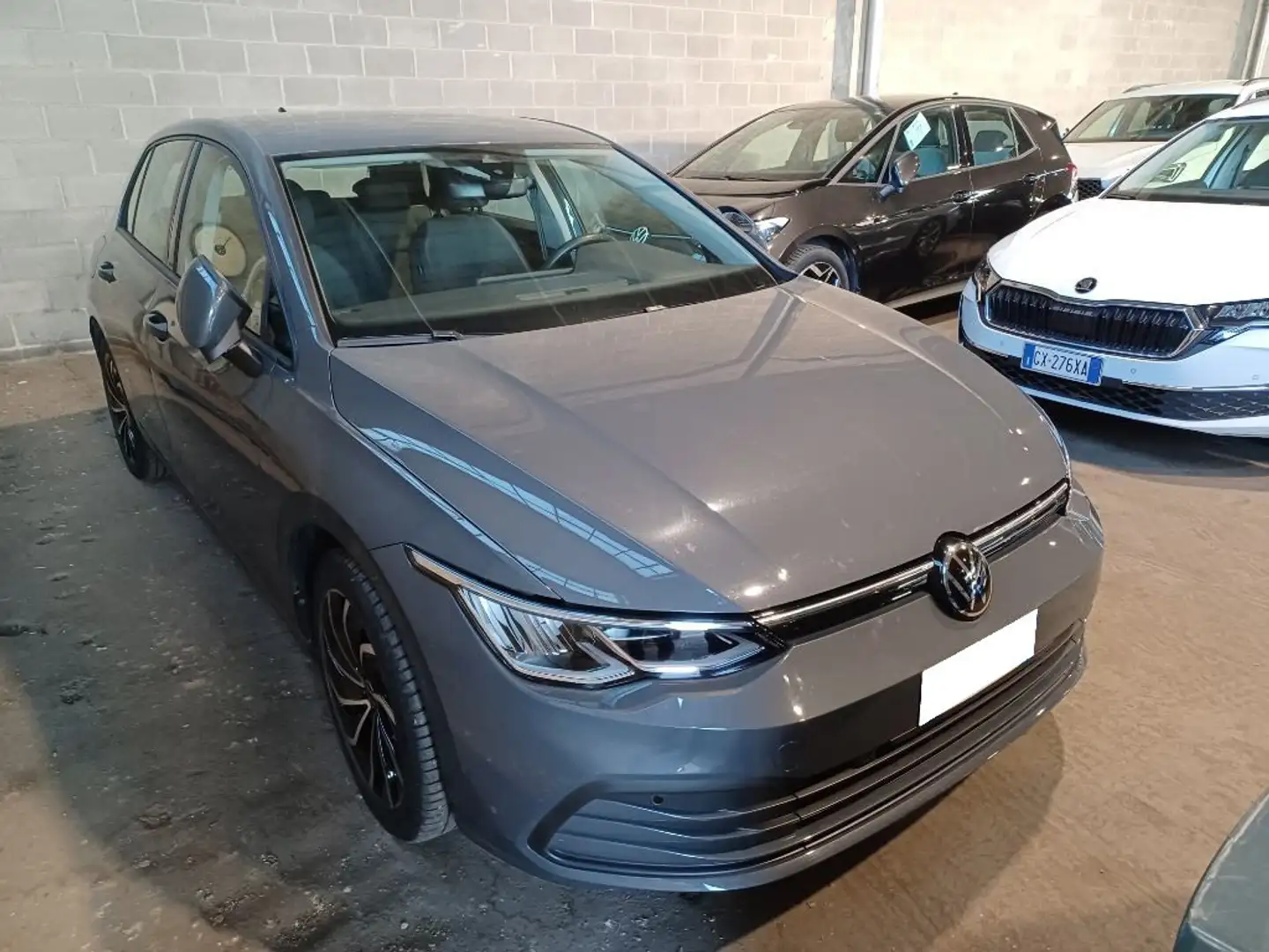 Volkswagen Golf Golf 1.0 eTSI EVO DSG Life Grijs - 2