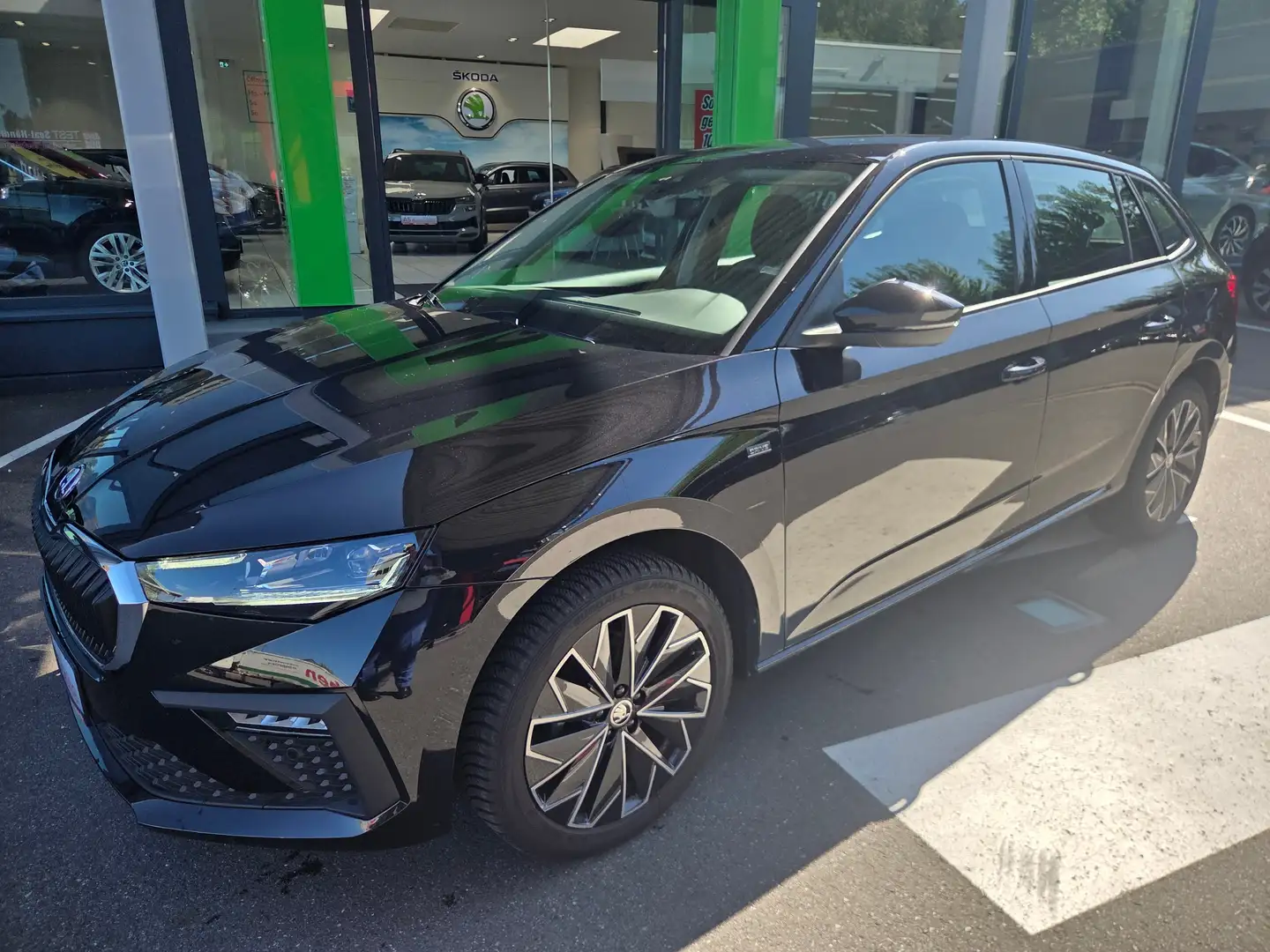 Skoda Scala Drive "Ihr Skoda Vertragshändler" Zwart - 1