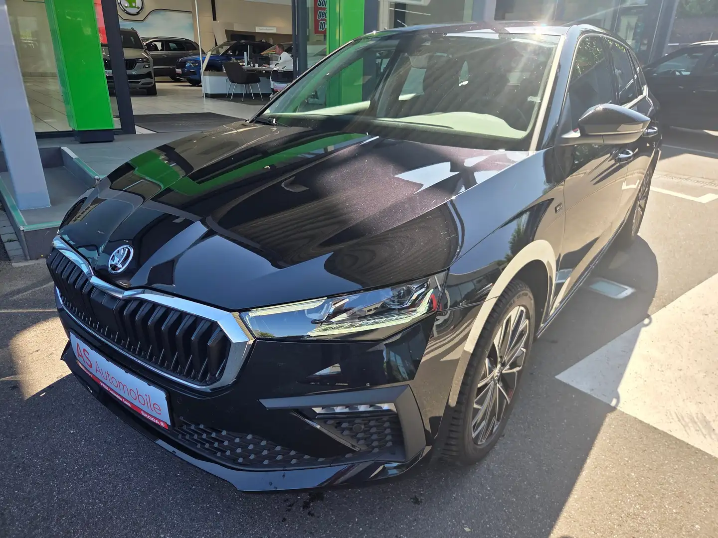 Skoda Scala Drive "Ihr Skoda Vertragshändler" Zwart - 2