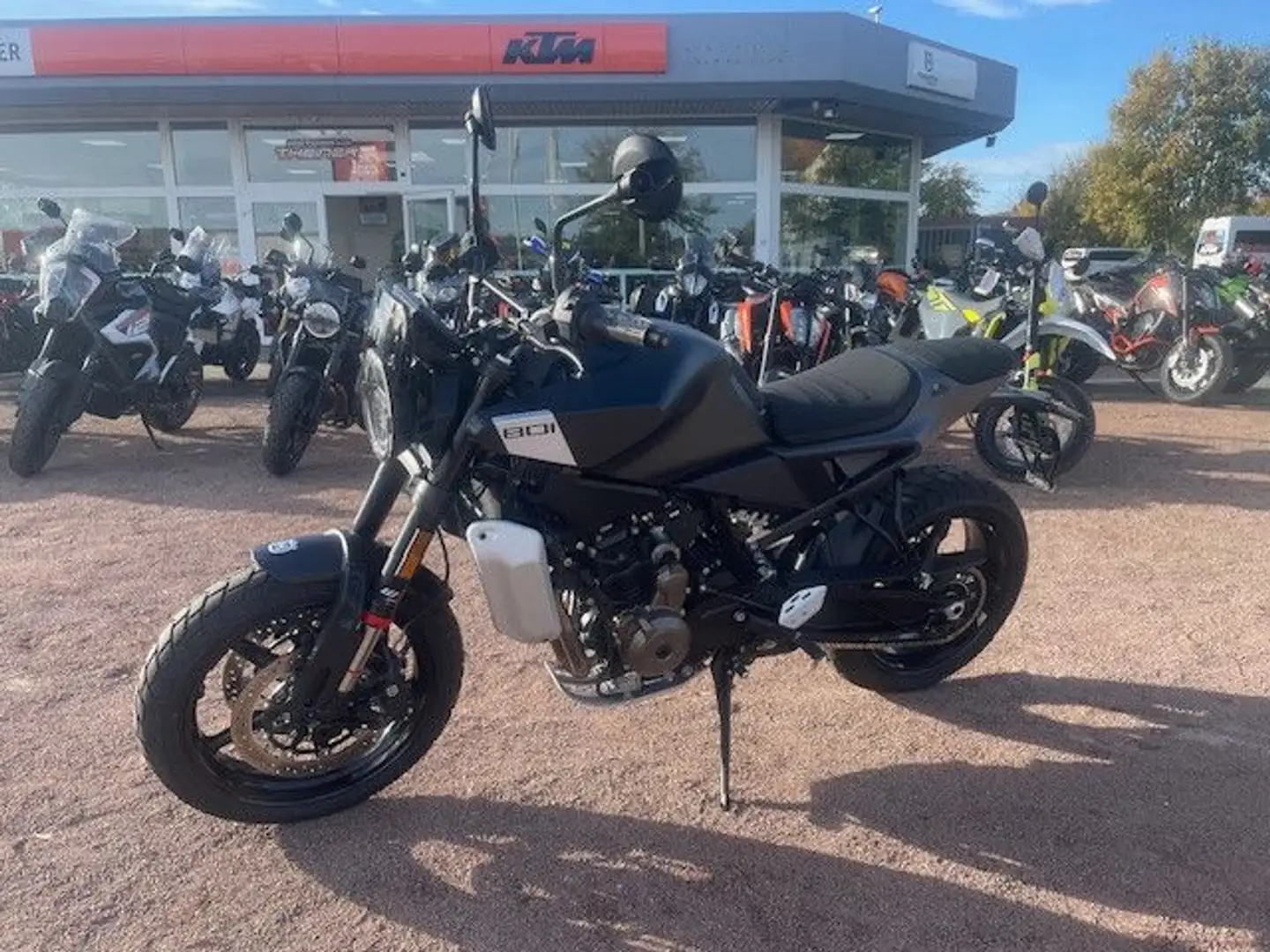 Husqvarna 801 Svartpilen 4 Jahre Garantie Czarny - 1