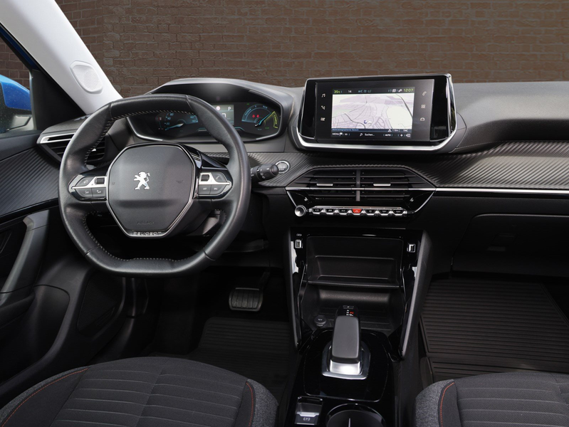 Peugeot e-2008 Active *SHZ*Navi* — photo 9