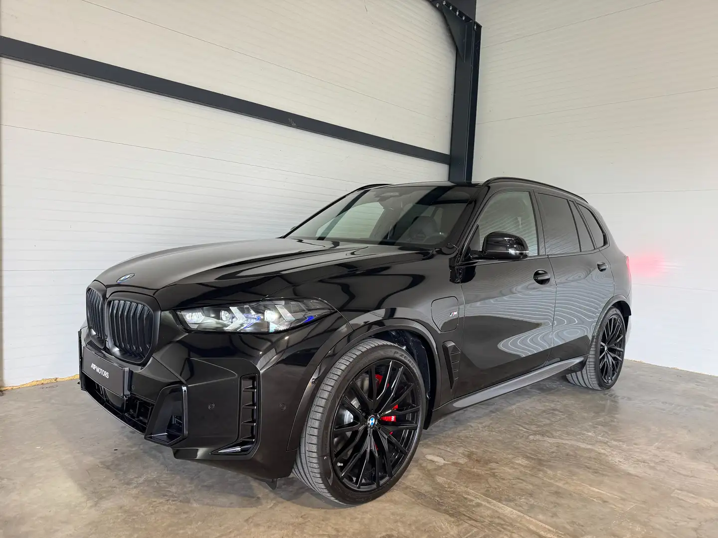 BMW X5 50e M-PRO / TRAVEL / INNO / M-SEAT / 22" / Softcl. Schwarz - 1