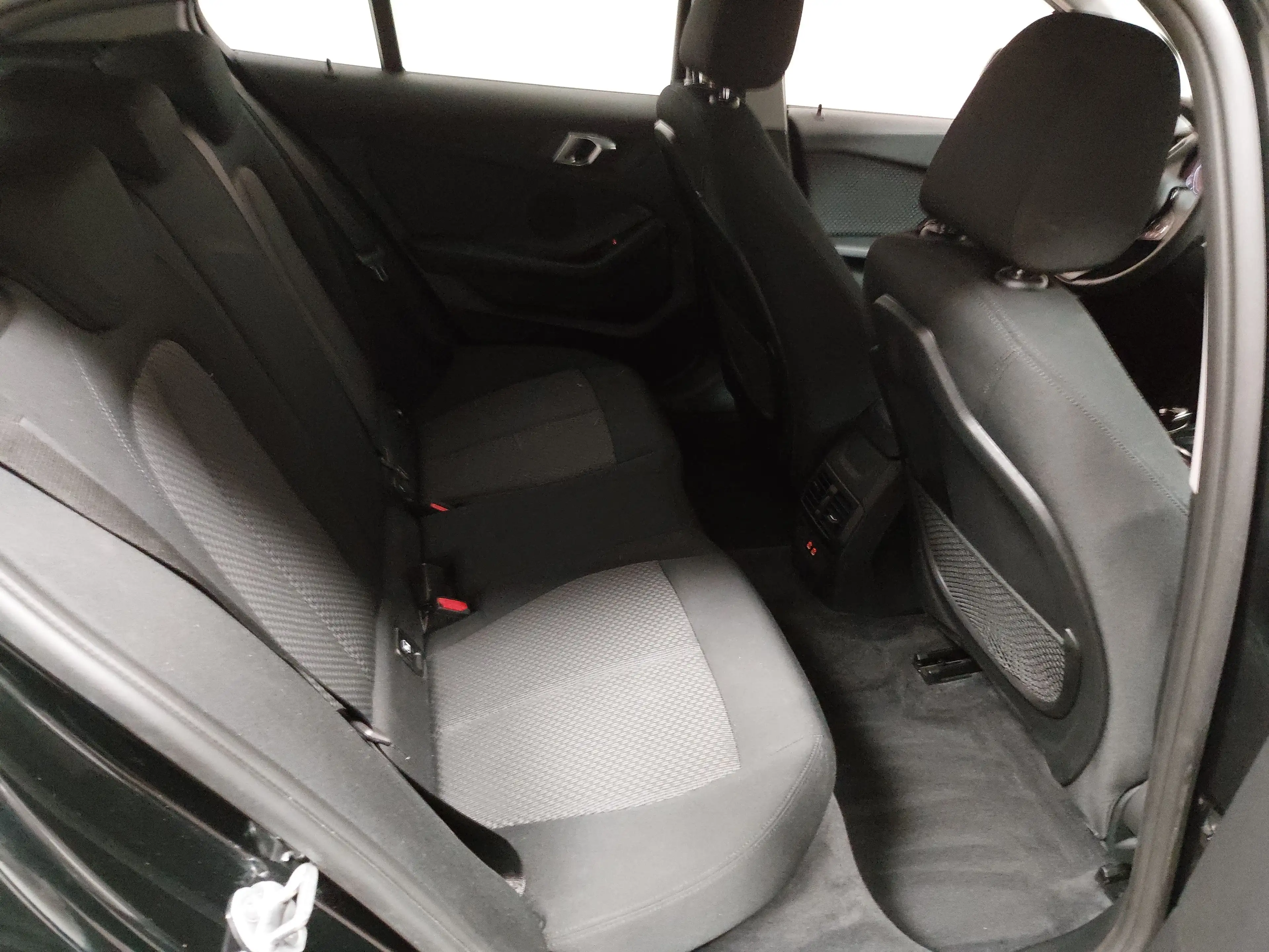 BMW 120 d Advantage Navi LED LC prof. PDC Shz — photo 12