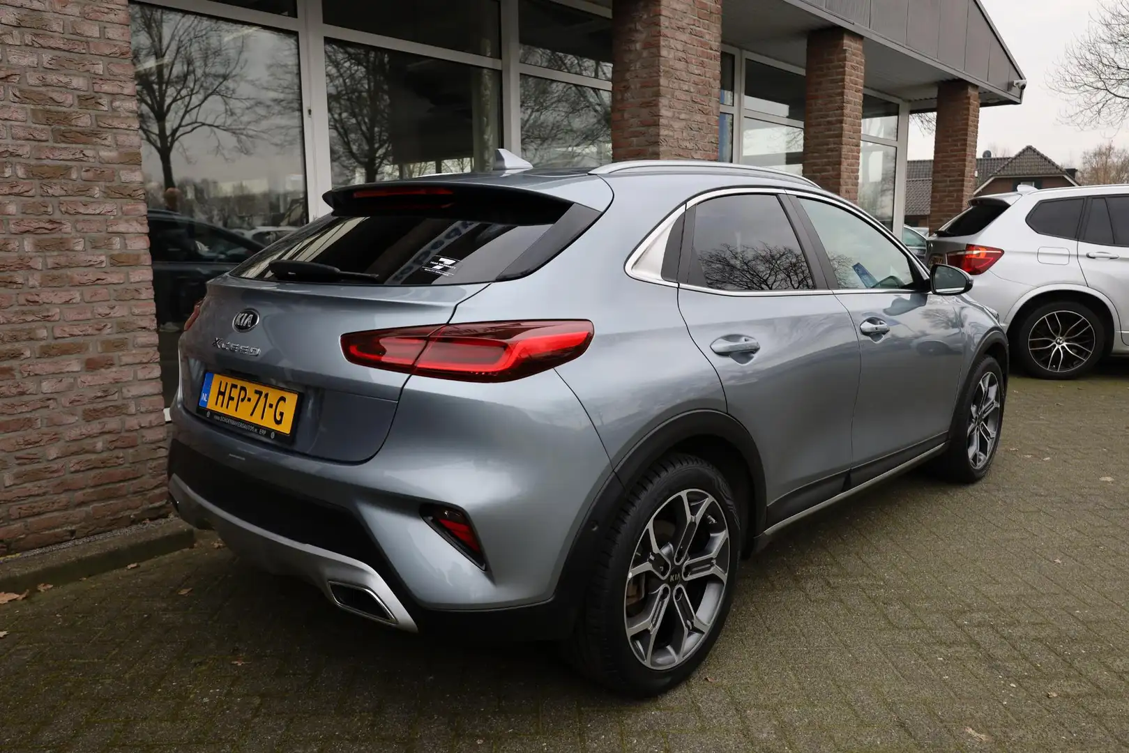 Kia XCeed 1.6 GDi PHEV ExecutiveLine LEER+MEMORY CARPLAY DAB Grijs - 2