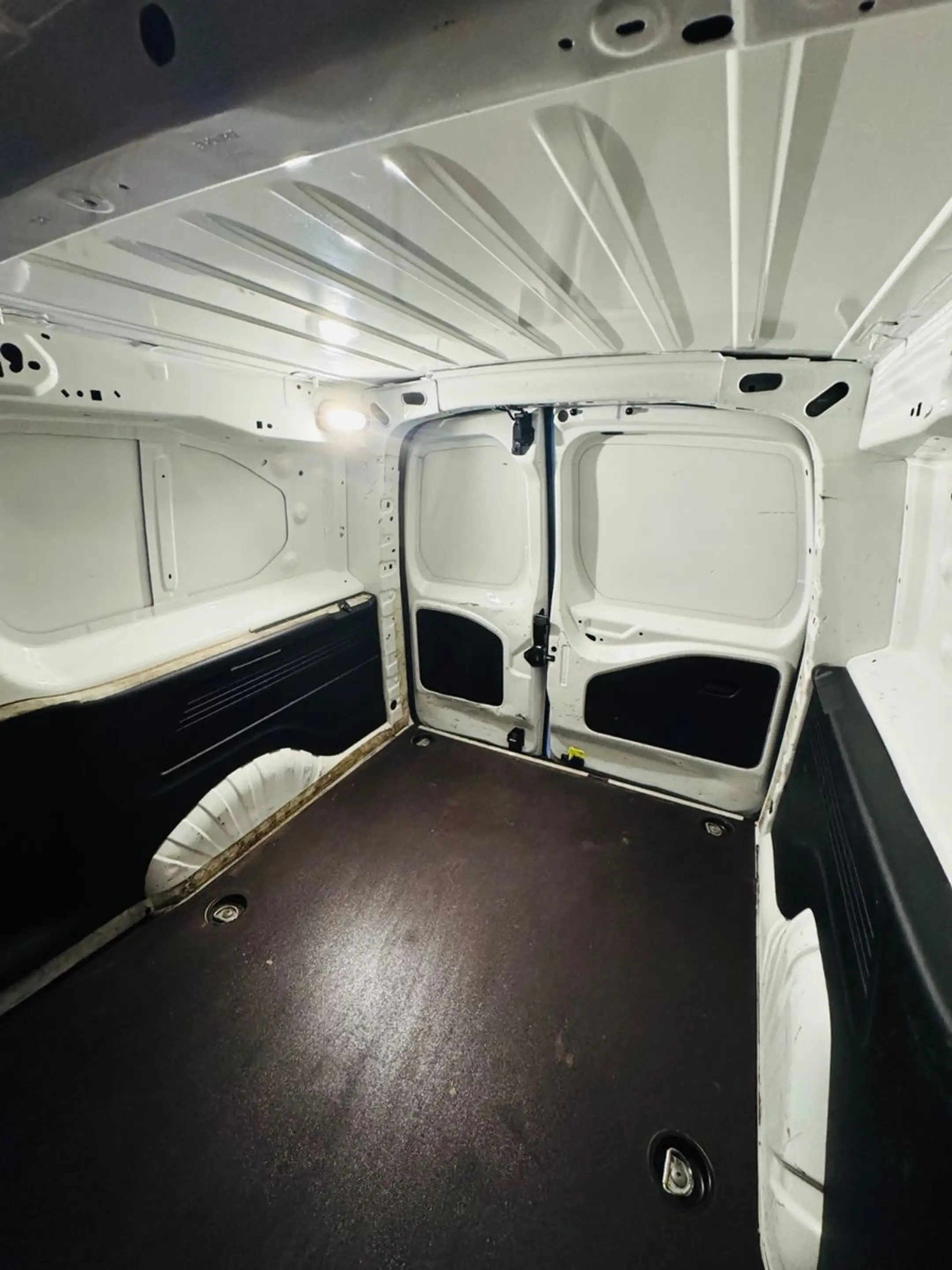 Opel Combo E Cargo Edition erhöhte Nutzlast XL — photo 10