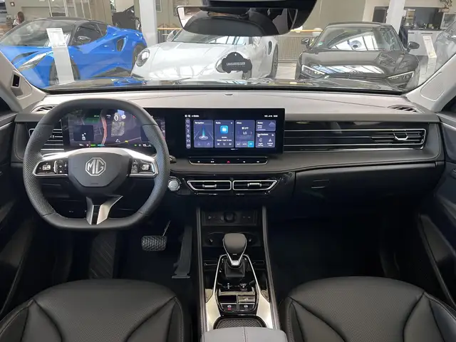 MG MG HS view 10