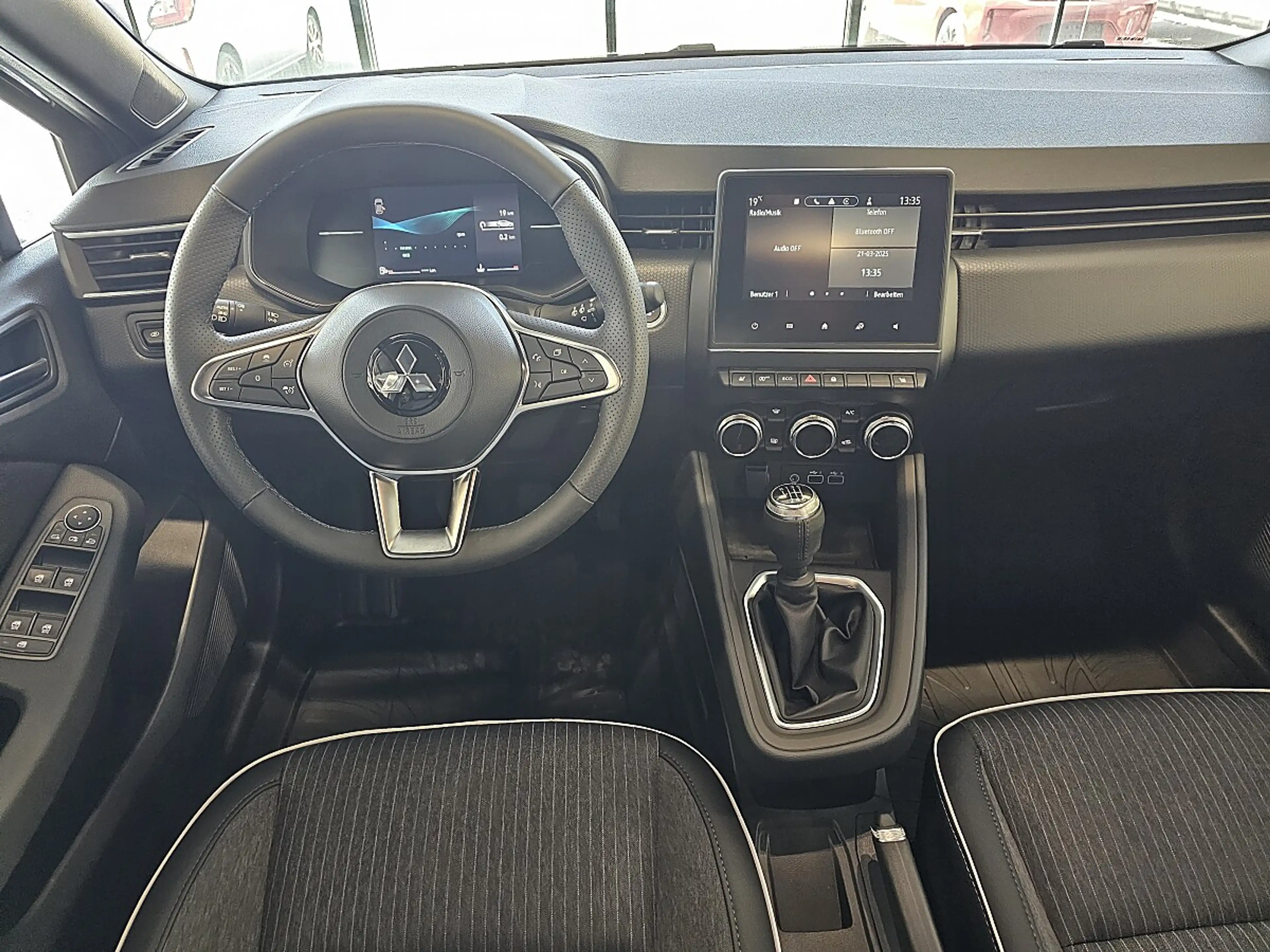 Mitsubishi Colt 1,0 MPI-T Intense — photo 10