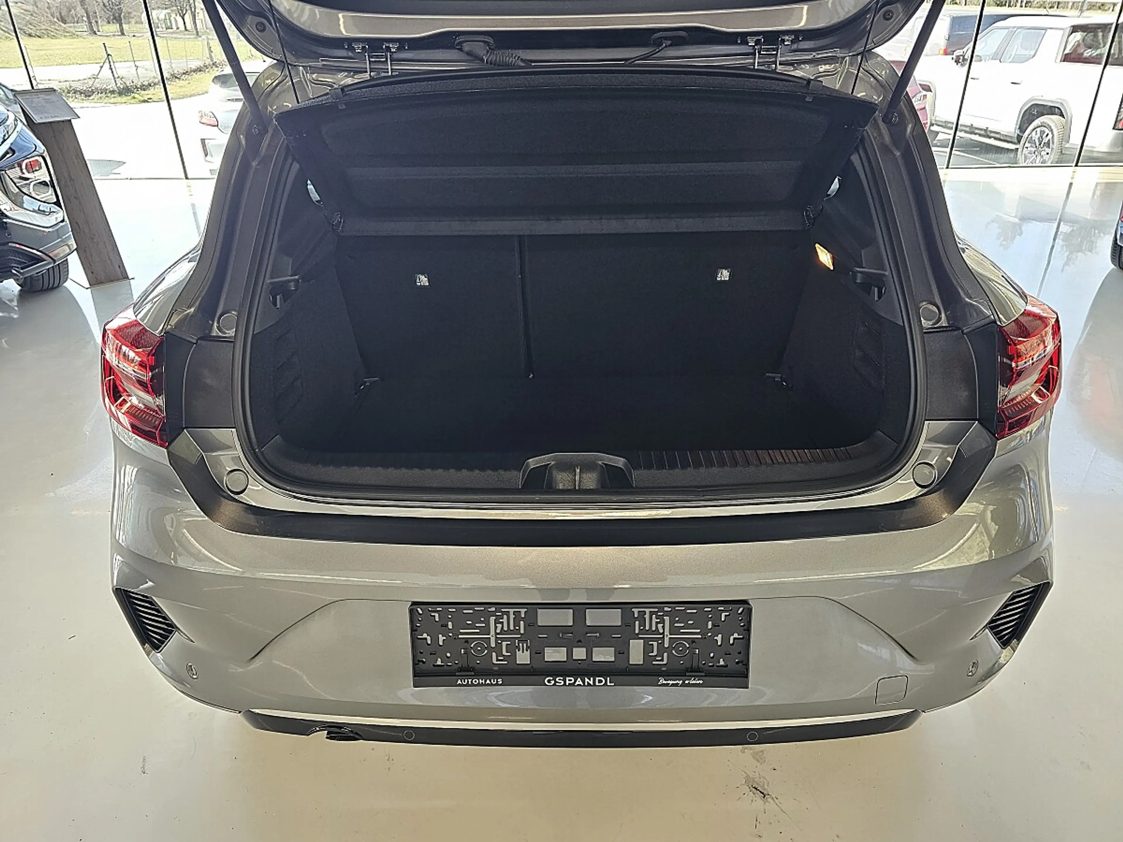 Mitsubishi Colt 1,0 MPI-T Intense — photo 7