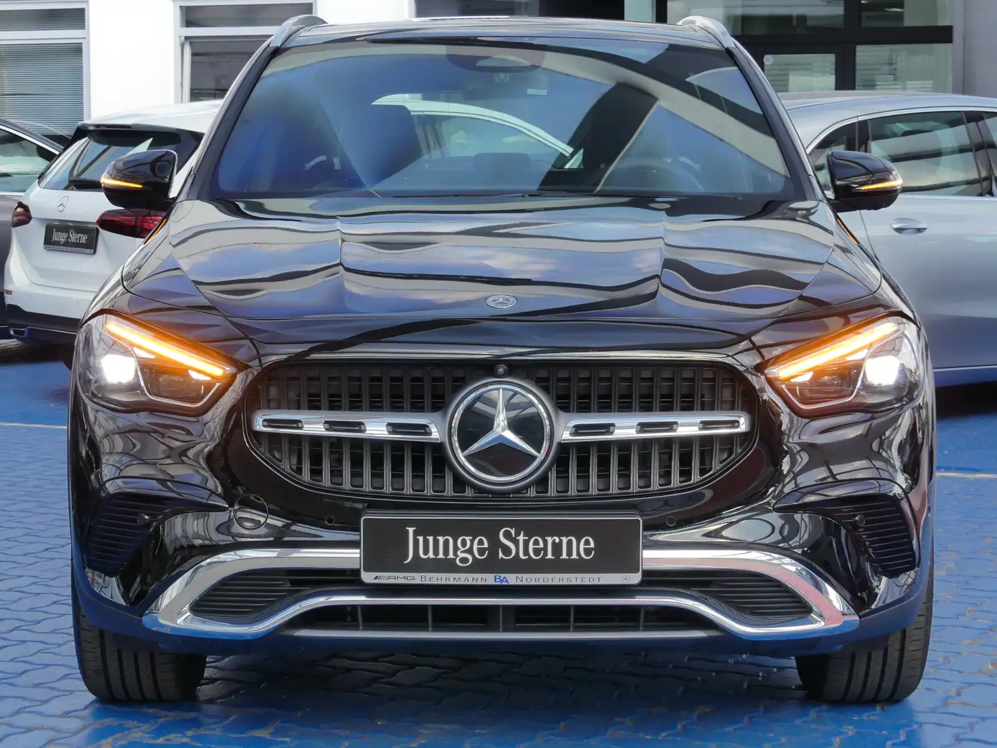 Mercedes-Benz GLA 200 GLA 200 Progressive +Panorama+360°Kam+Distronic+ Nero - 2
