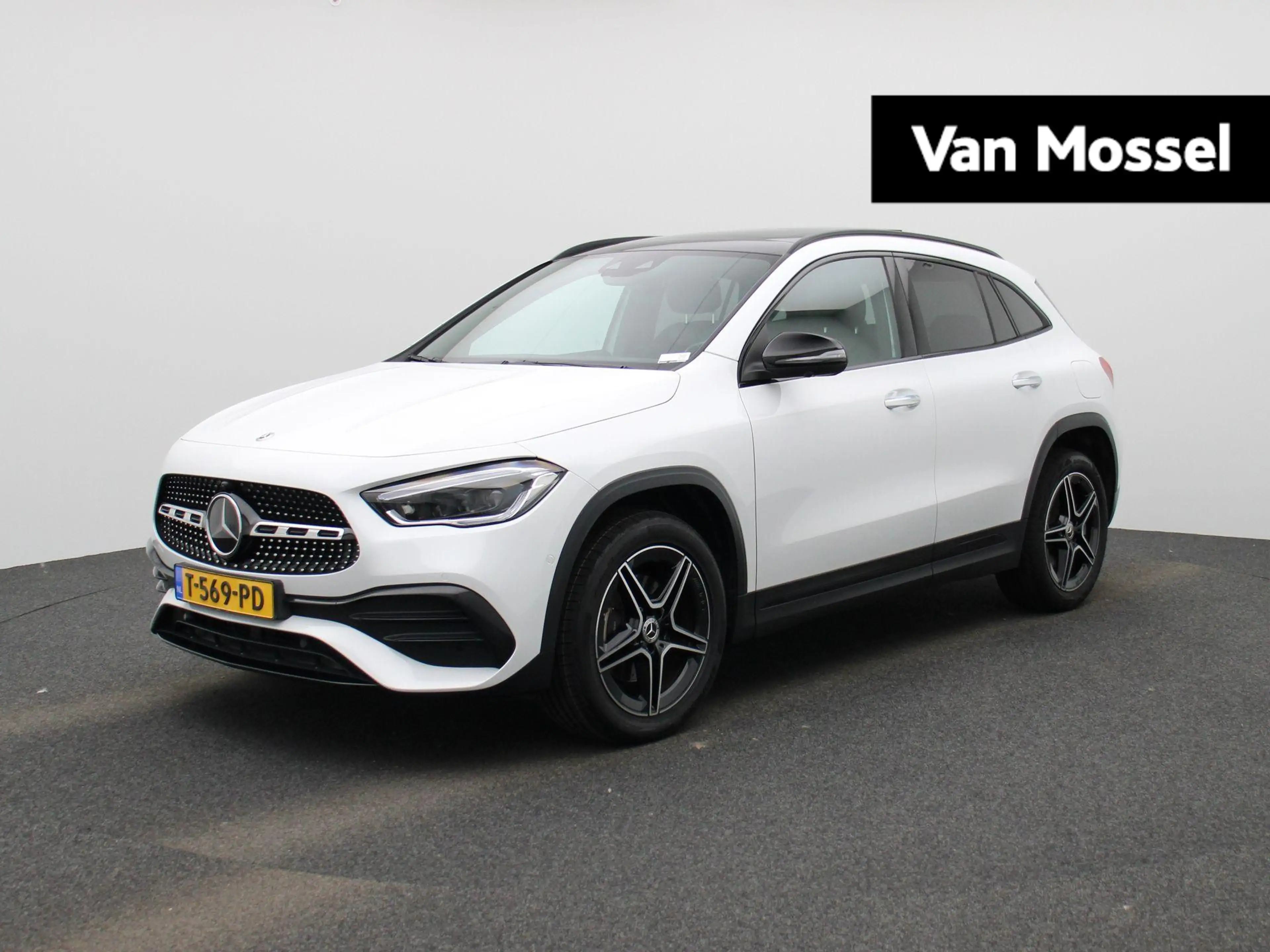 Mercedes-Benz GLA 250 e AMG Line Premium Plus | Automaat | Panorama dak