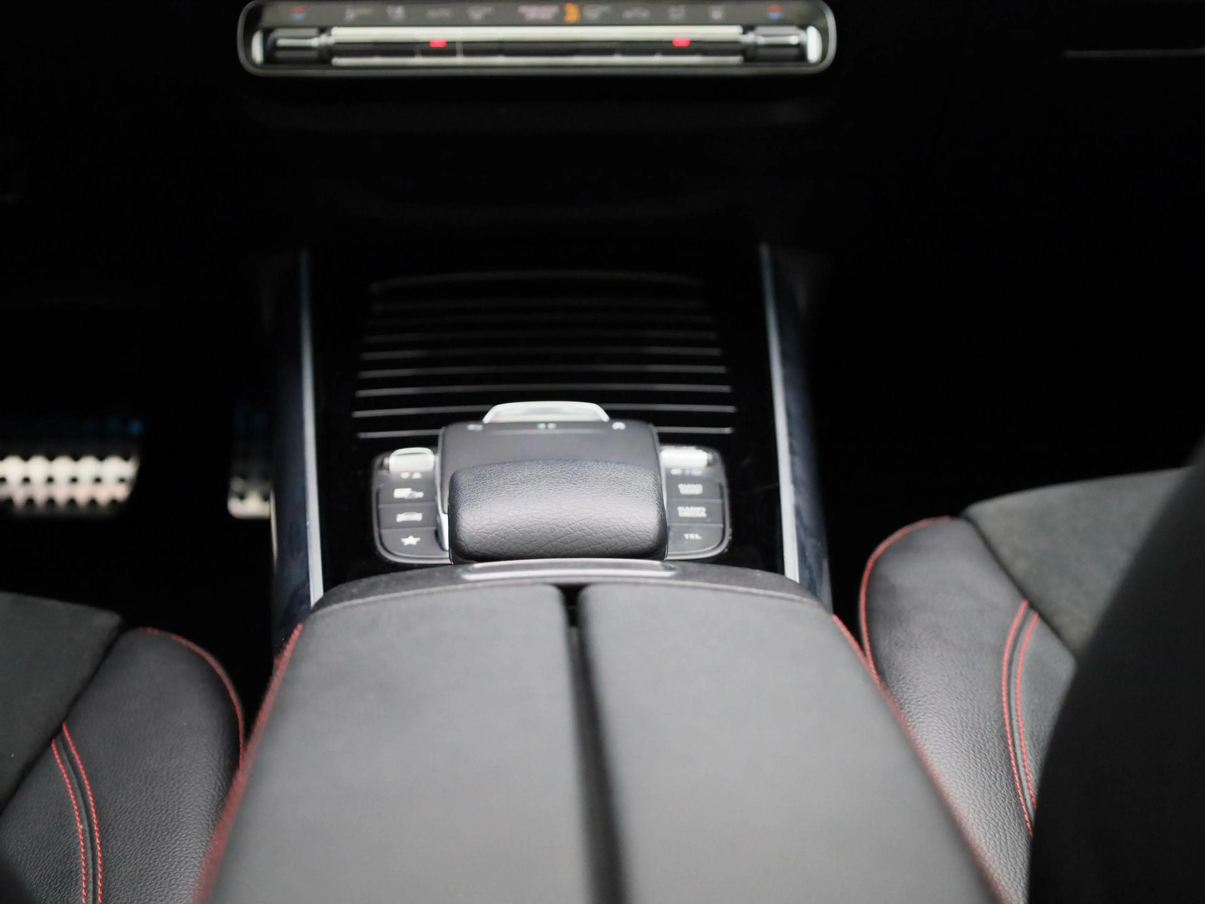 Mercedes-Benz GLA 250 e AMG Line Premium Plus | Automaat | Panorama dak — photo 10