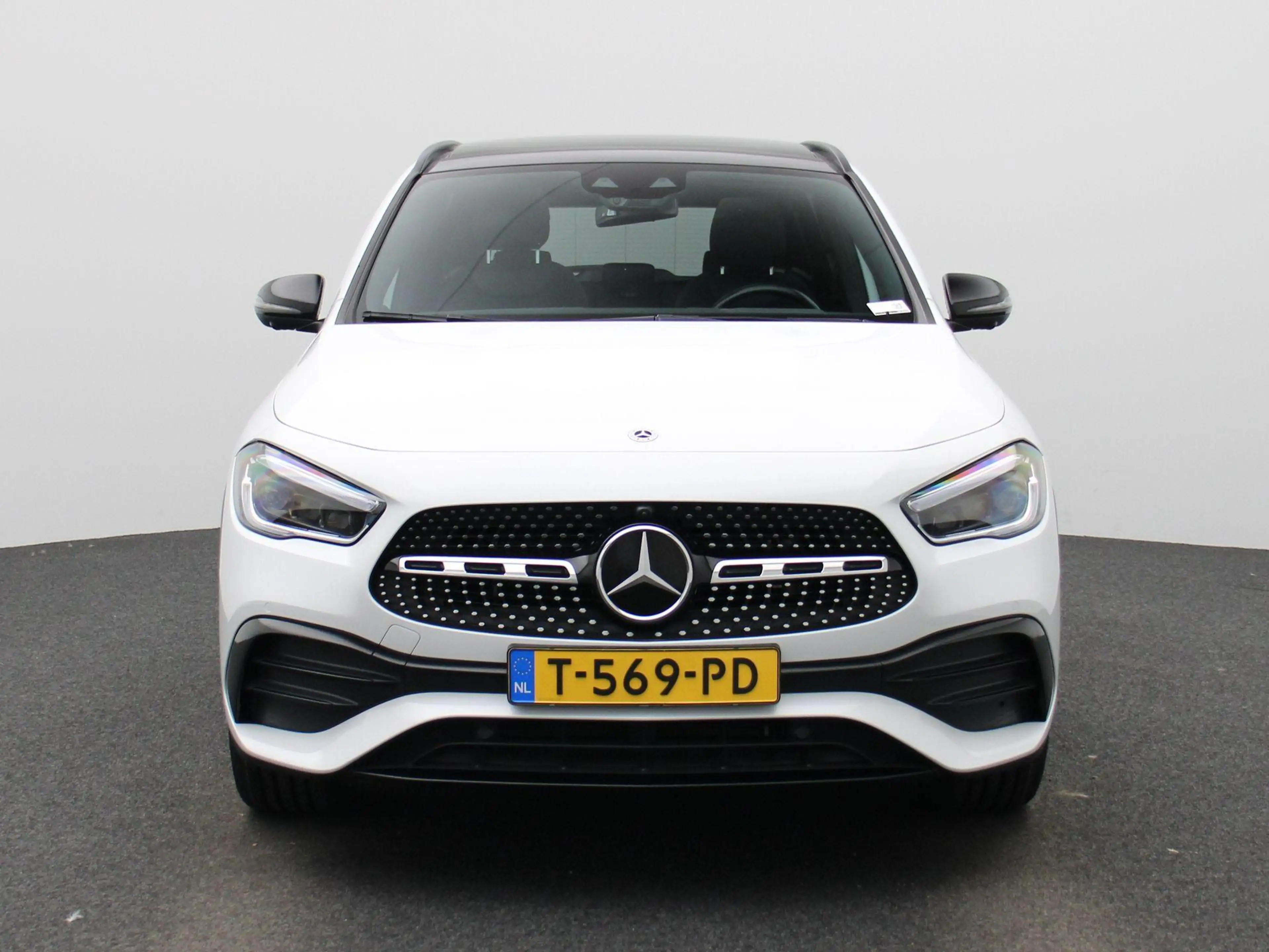 Mercedes-Benz GLA 250 e AMG Line Premium Plus | Automaat | Panorama dak — photo 3