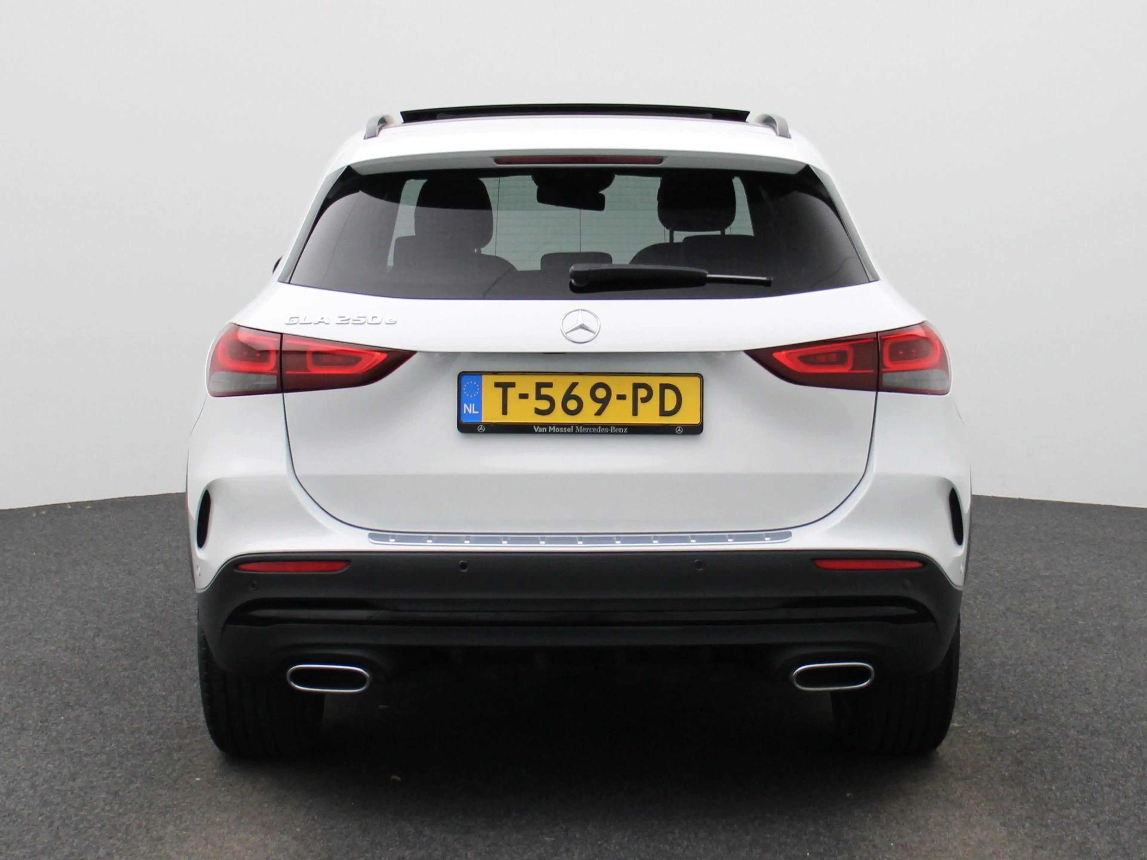 Mercedes-Benz GLA 250 e AMG Line Premium Plus | Automaat | Panorama dak — photo 5
