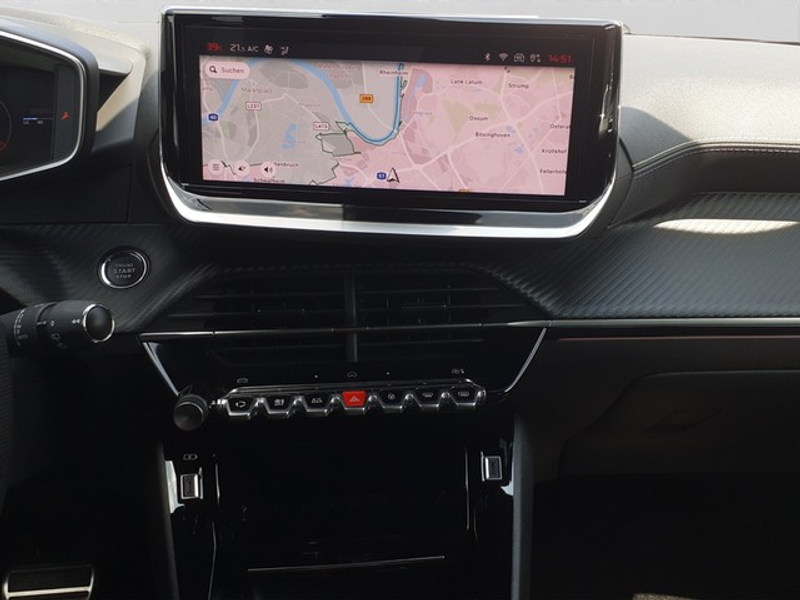 Peugeot 2008 GT PureTech 130 EAT8 — photo 12