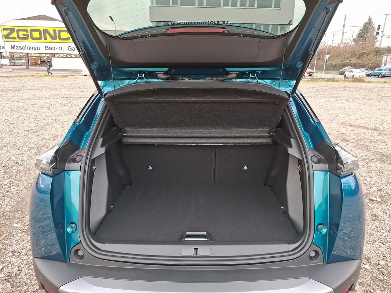 Peugeot 2008 Hybrid 145 e-DCS6 Allure, миниатюра 16