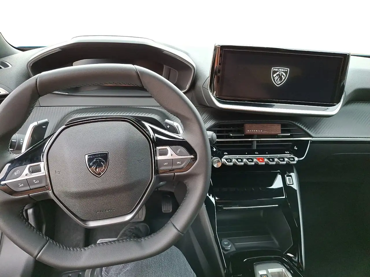 Peugeot 2008 Hybrid 145 e-DCS6 Allure, миниатюра 10