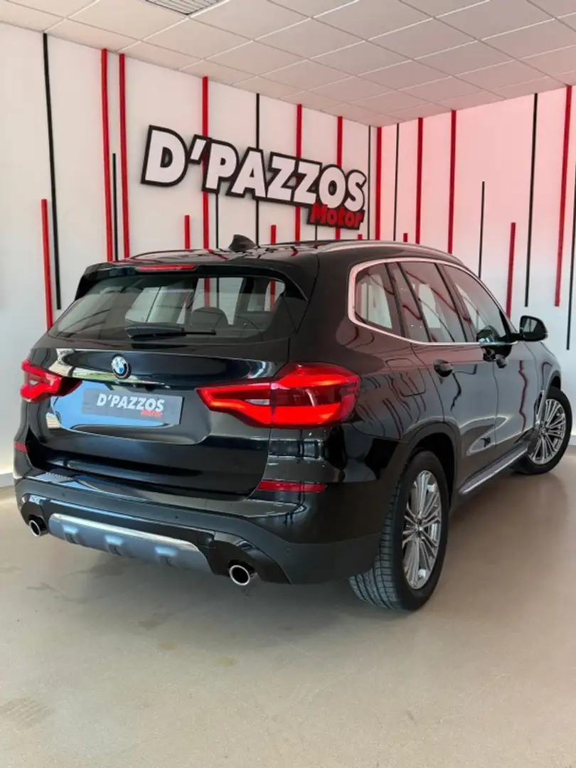 BMW X3 sDrive 18dA Business Noir - 2
