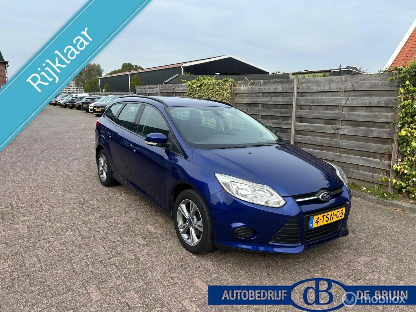 Ford Focus Wagon 1.0 EcoBoost Edition Bleu - 1
