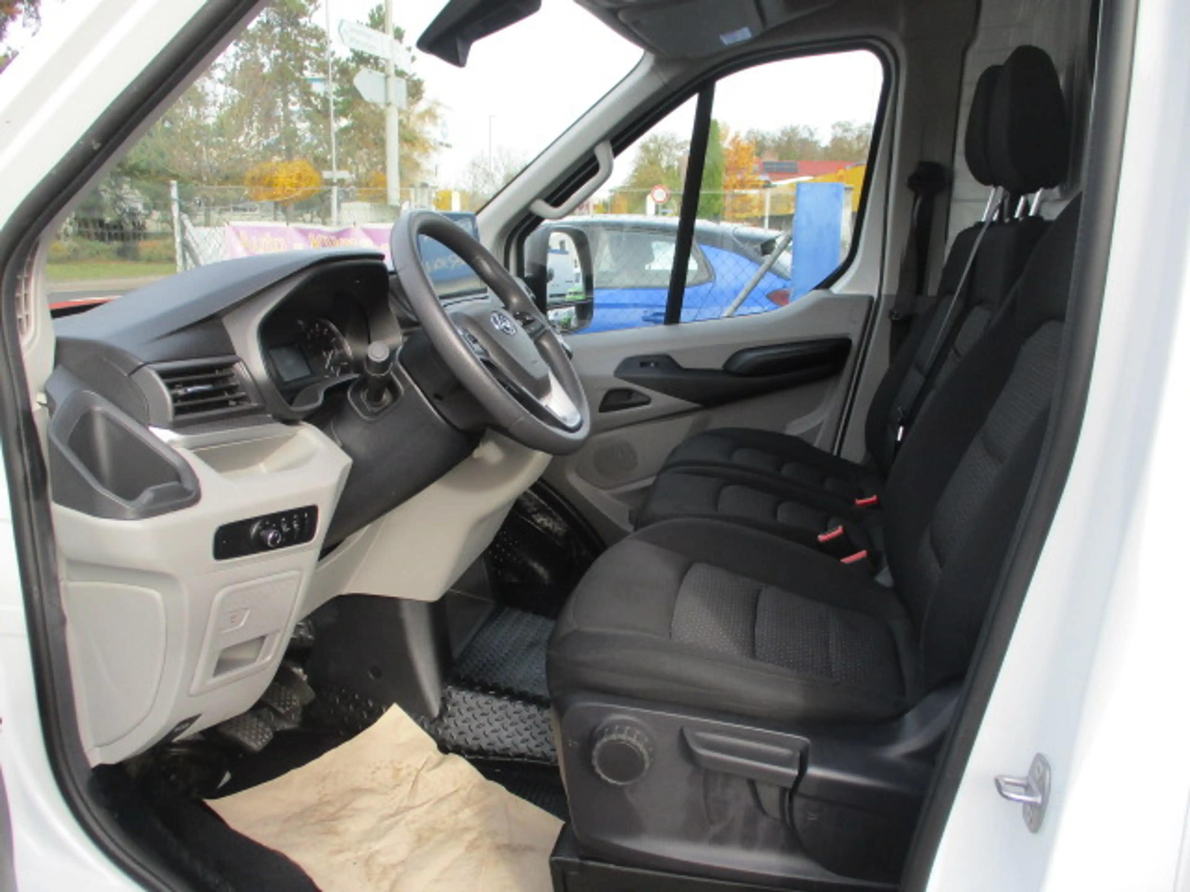 Maxus Deliver 9 2.0 Diesel. Euro 6. Kasten. Lang-Hoch. Wenig KM. — photo 12