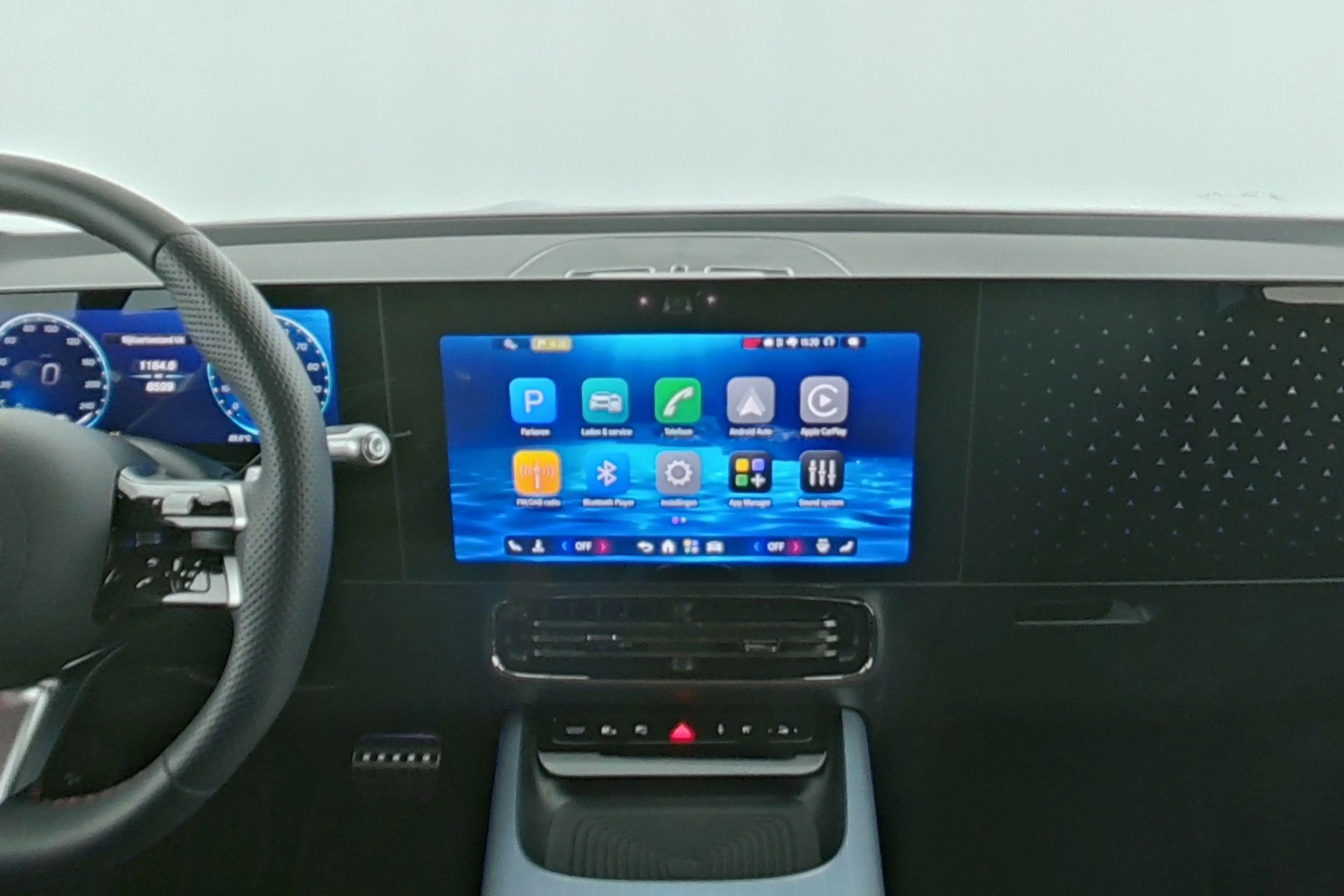 Mercedes-Benz GLB 250 250+ Sport Edition + MULTIBEAM LED + CARPLAY + PAN — photo 15