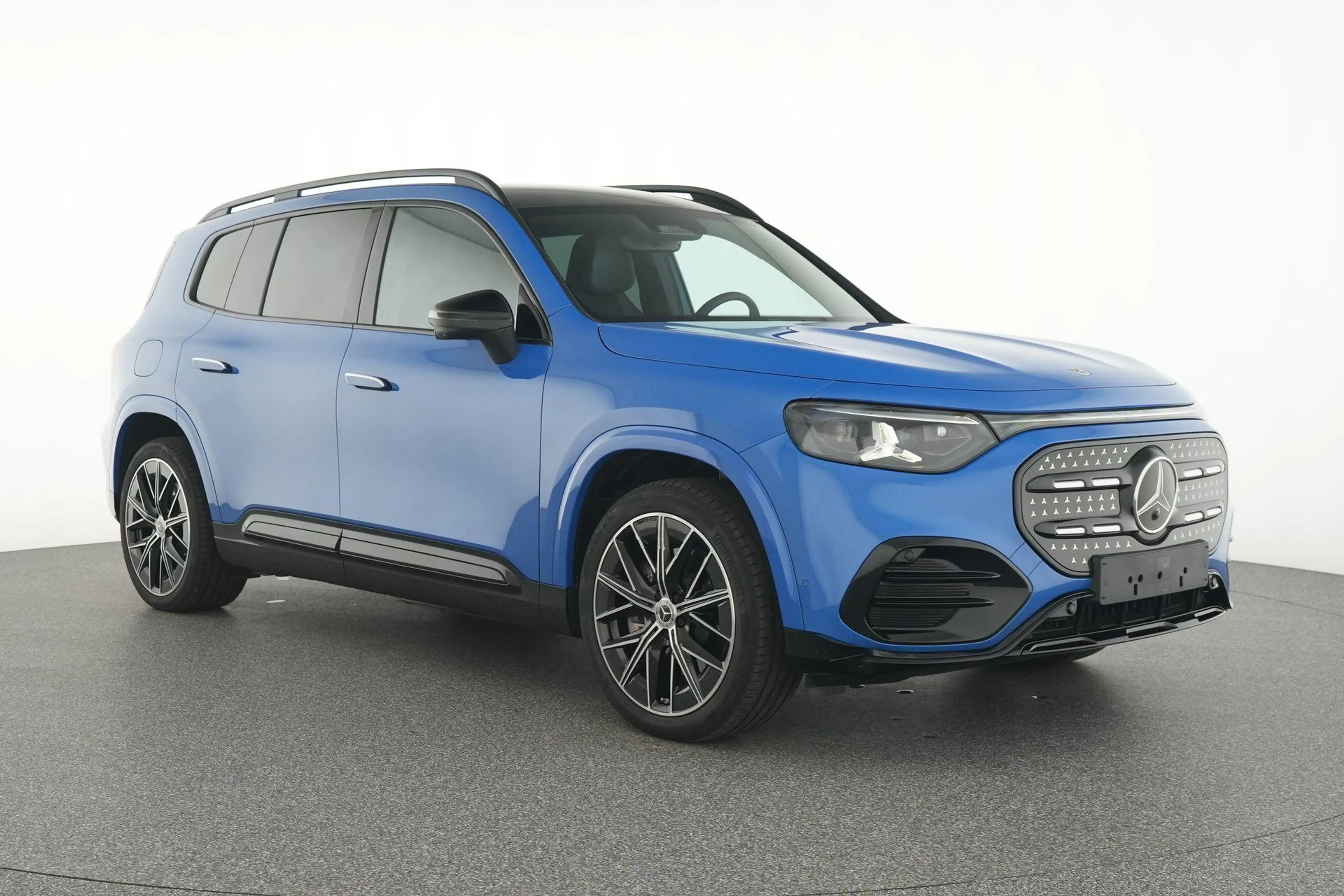 Mercedes-Benz GLB 250 250+ Sport Edition + MULTIBEAM LED + CARPLAY + PAN — photo 2