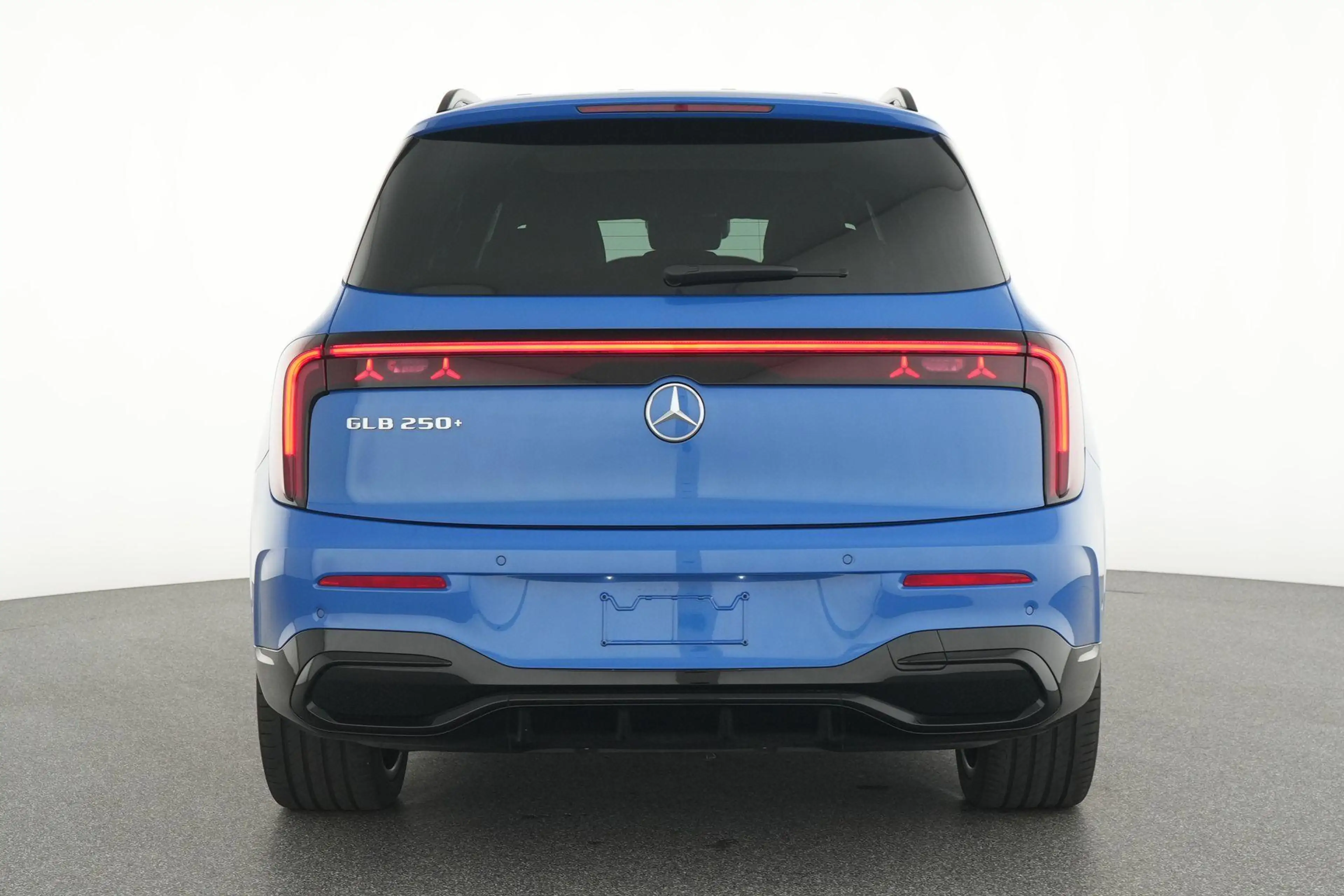 Mercedes-Benz GLB 250 250+ Sport Edition + MULTIBEAM LED + CARPLAY + PAN — photo 7