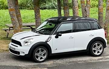 COUNTRYMAN COOPER S ALL4 AUT. 184 Cooper S