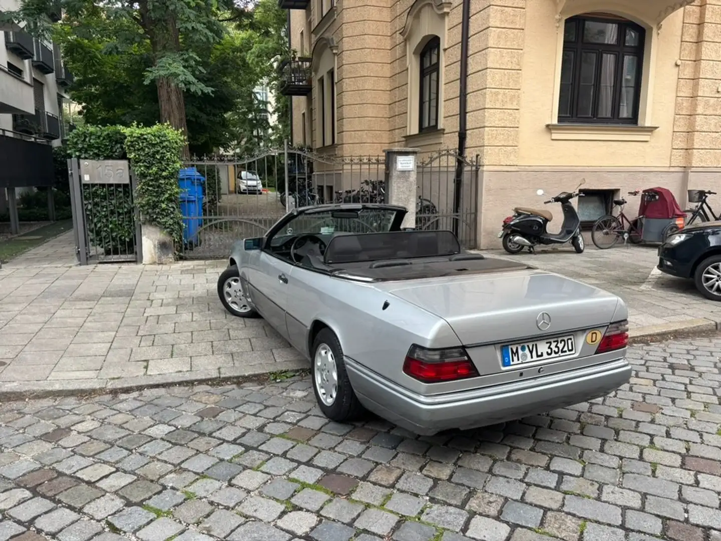 Mercedes-Benz E 320 E 320 Silber - 2