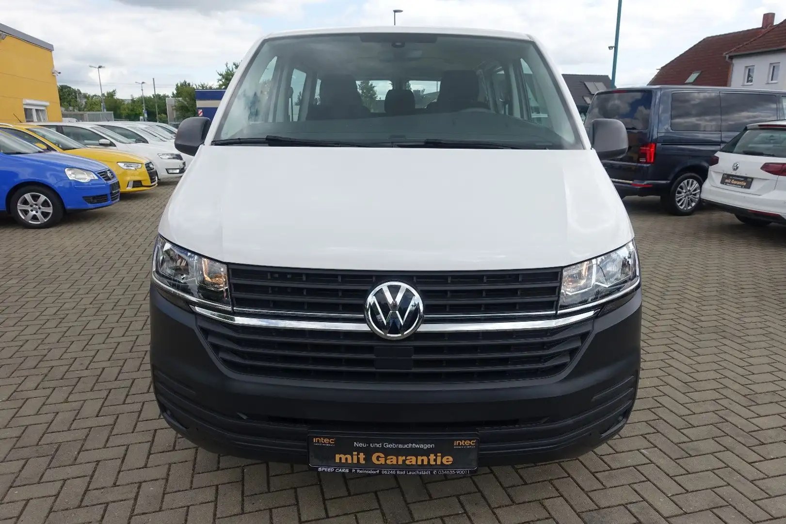 Volkswagen T6 Kombi T6.1  Bus*Klima*Zuheizer*8-Sitzer*Garantie 07/26 Weiß - 2