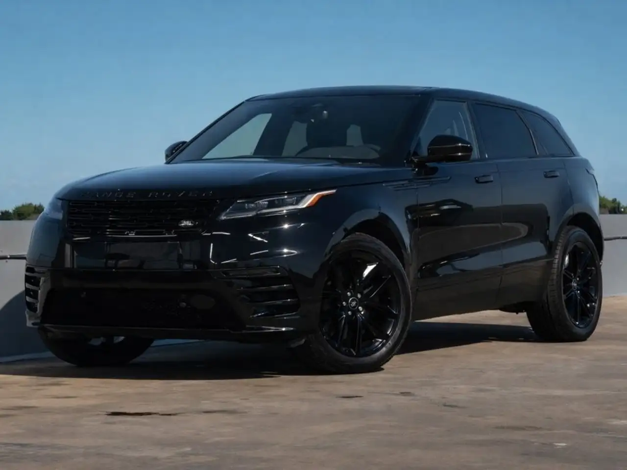 2025 Land Rover Range Rover Velar