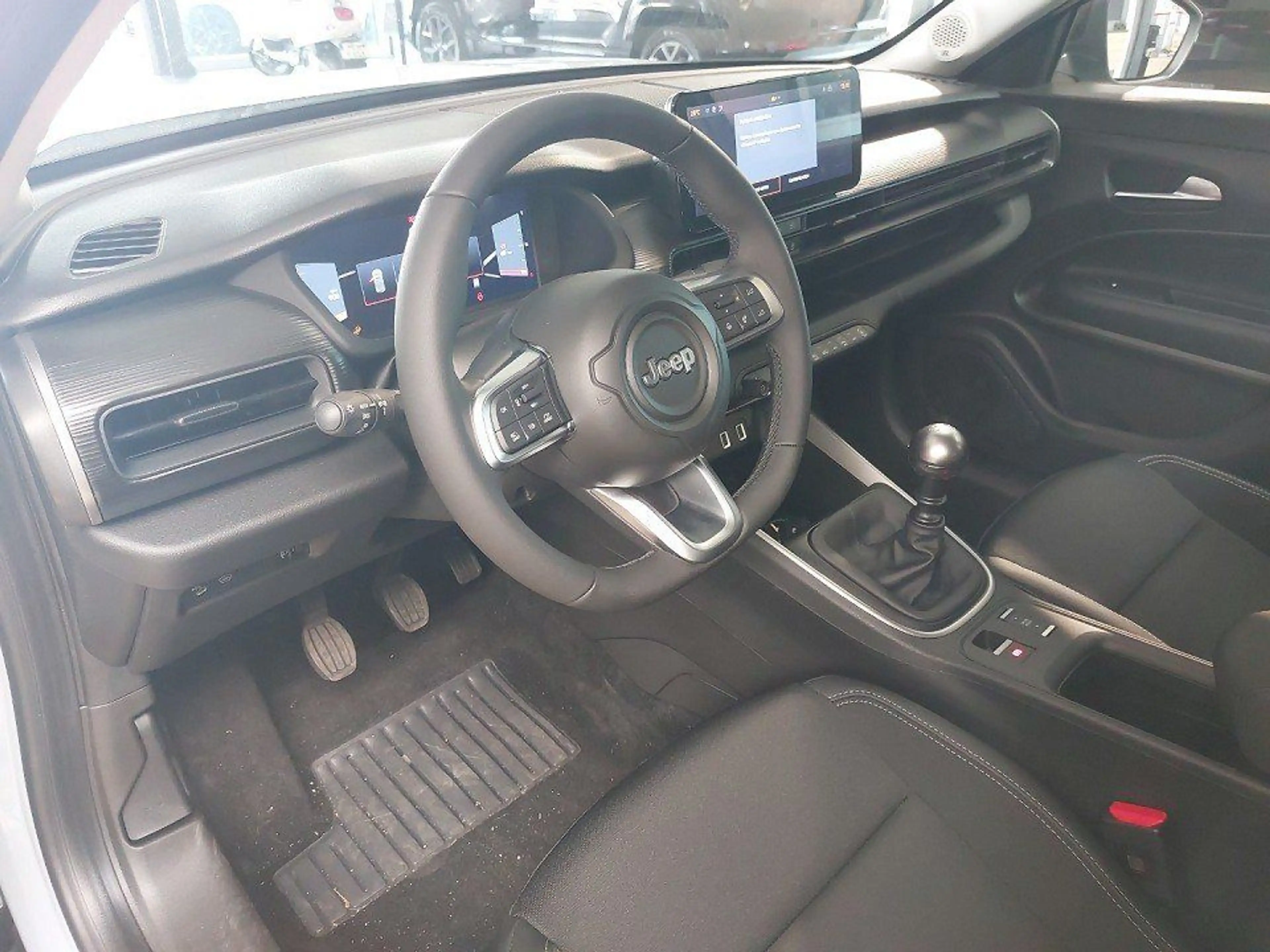 Jeep Avenger 1.2 100PS Altitude Navi, LED, Winter — photo 8