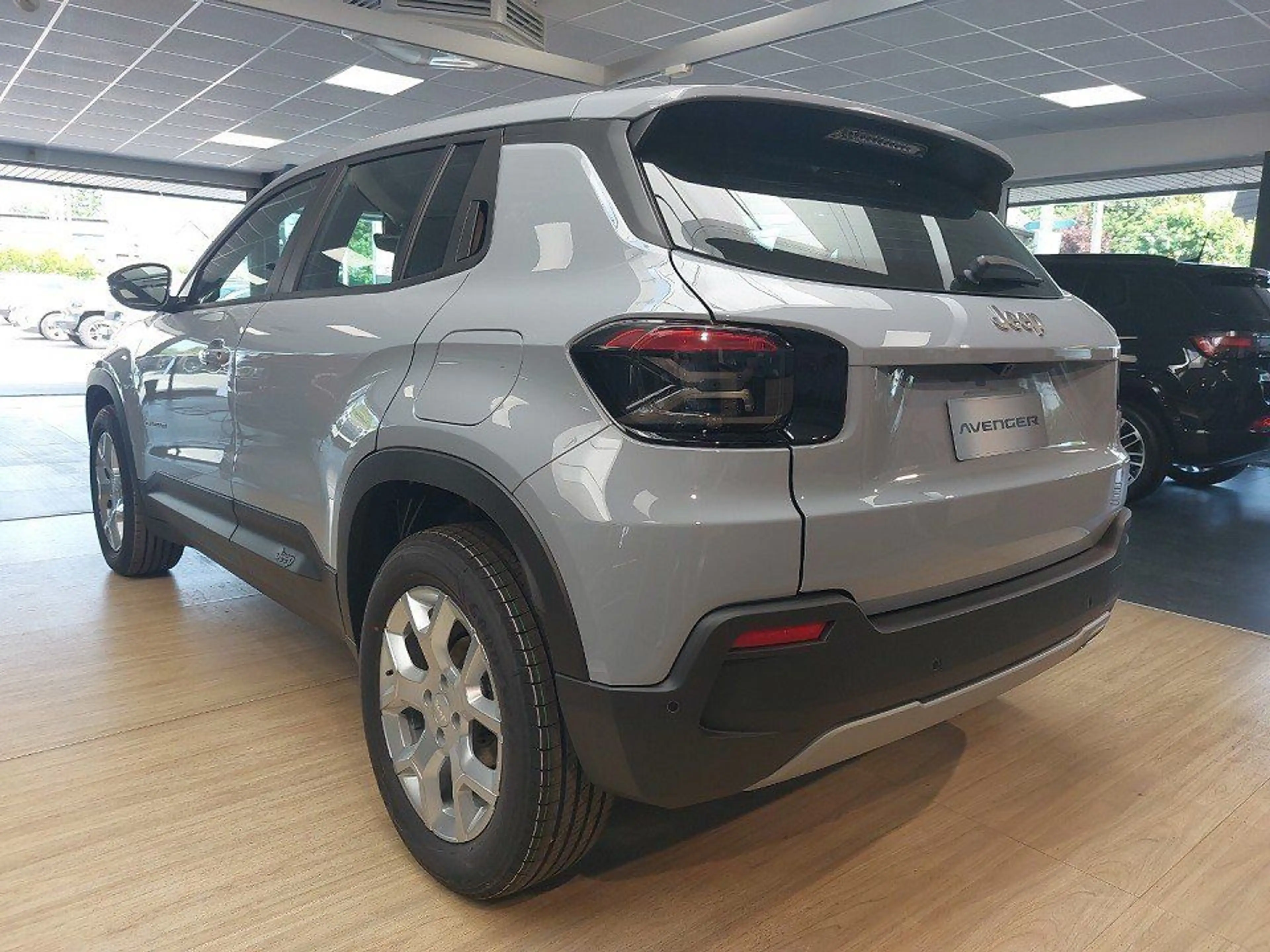 Jeep Avenger 1.2 100PS Altitude Navi, LED, Winter — photo 7