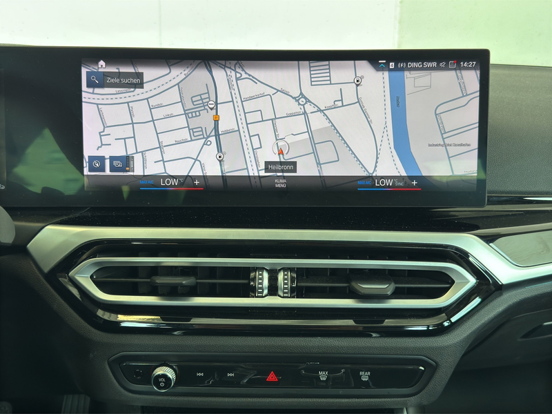 BMW 320 iA xDrive Lim. LiveCock.ACC.PDC.SHZ.Klimaaut. — photo 6
