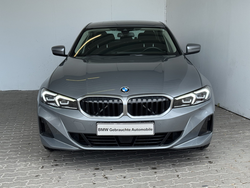 BMW 320 iA xDrive Lim. LiveCock.ACC.PDC.SHZ.Klimaaut. — photo 2