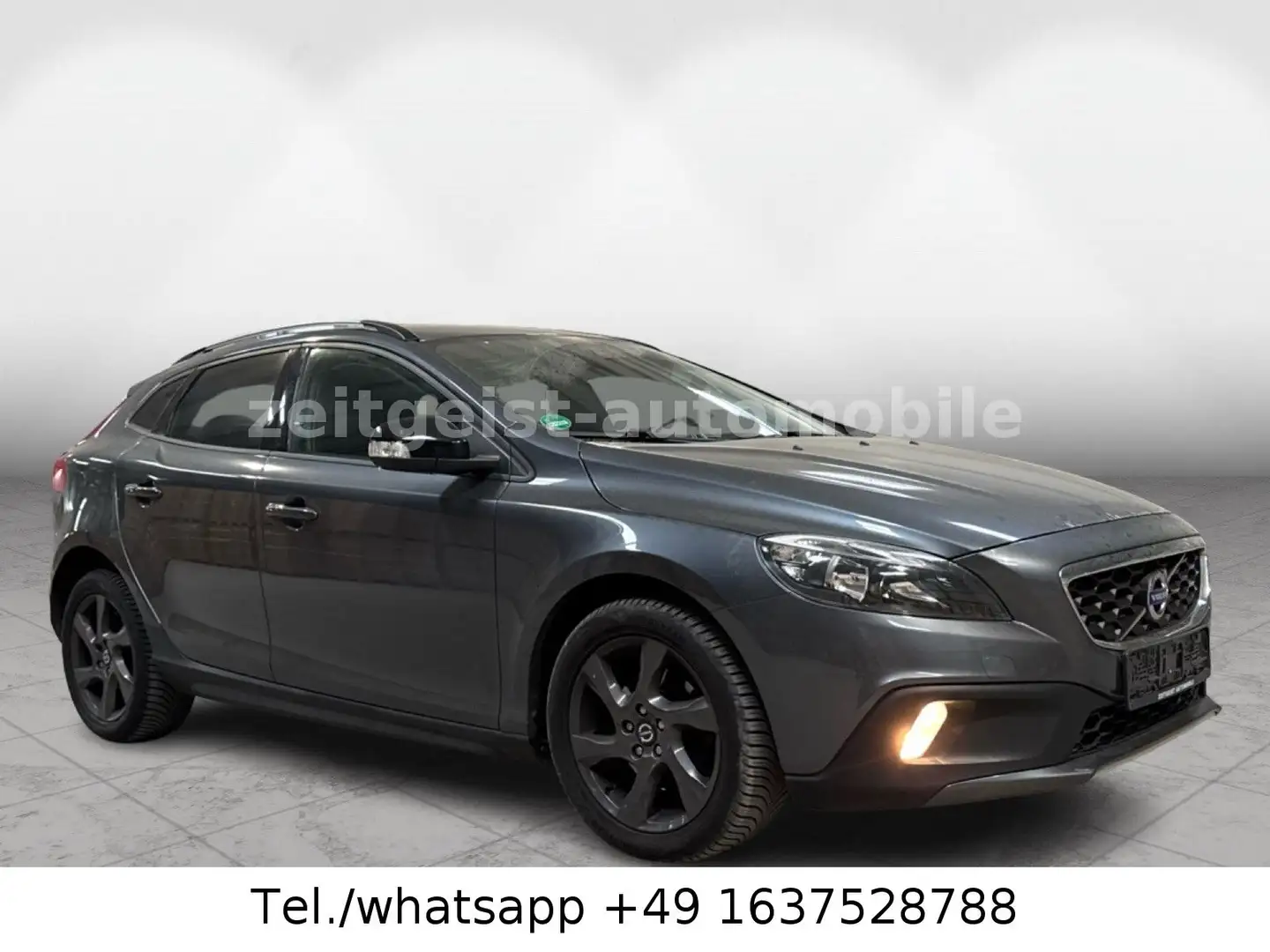 Volvo V40 Cross Country D2*LEDER*TÜV & SERVICE NEU* Grey - 1