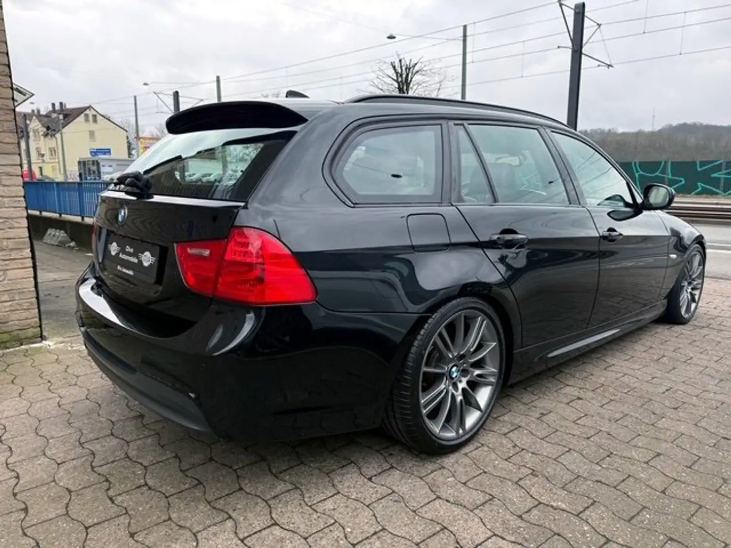 BMW 325 325i touring Edition Sport Fekete - 2
